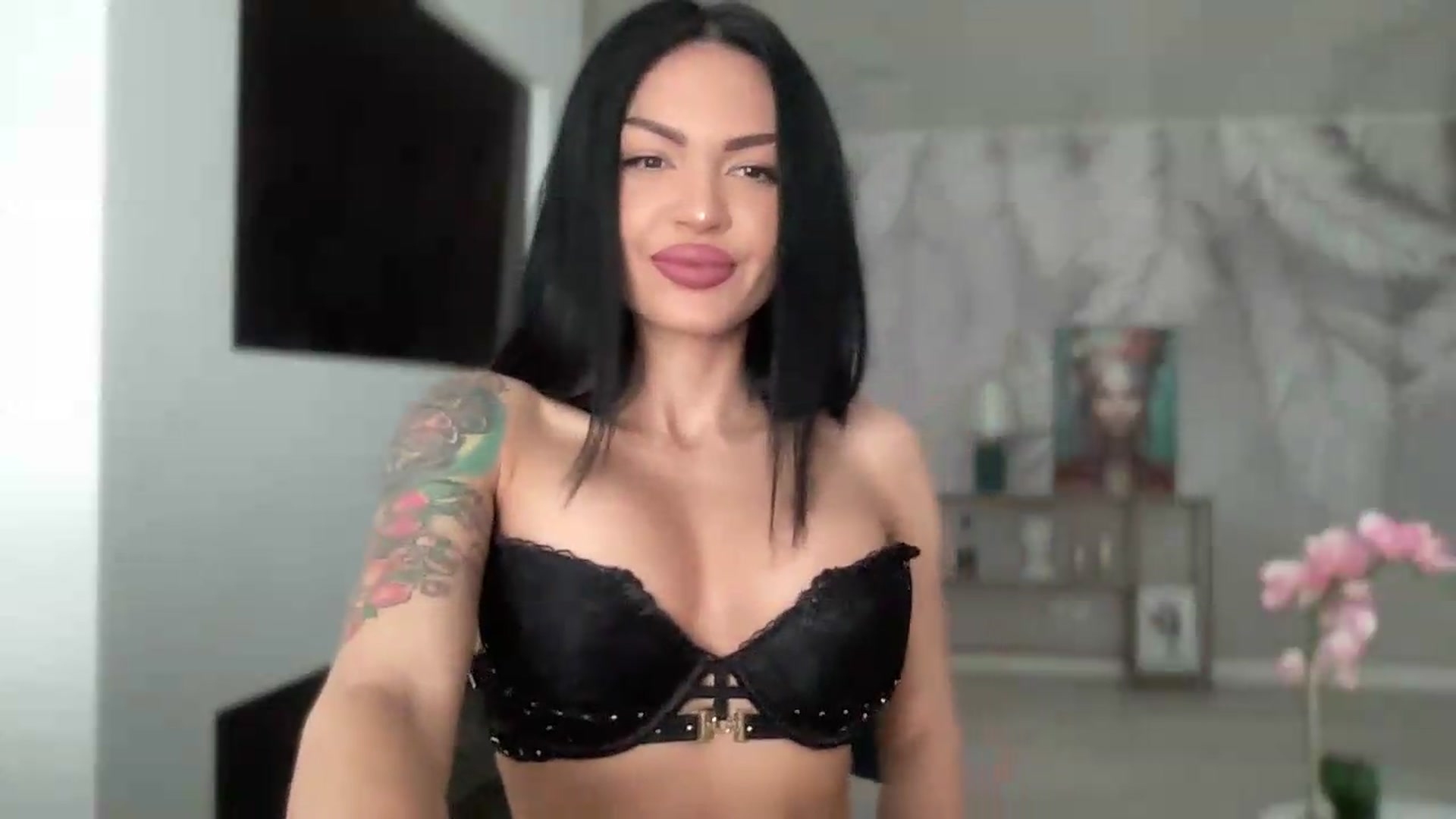 Gallery image thumbnail from BELLADIANA's myfreecams stream on, 07/07/2026, 10:41 image 3 of 20