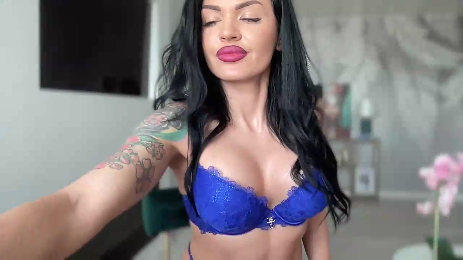 Gallery image thumbnail from BELLADIANA's myfreecams stream on, 07/10/2026, 10:52 image 7 of 20