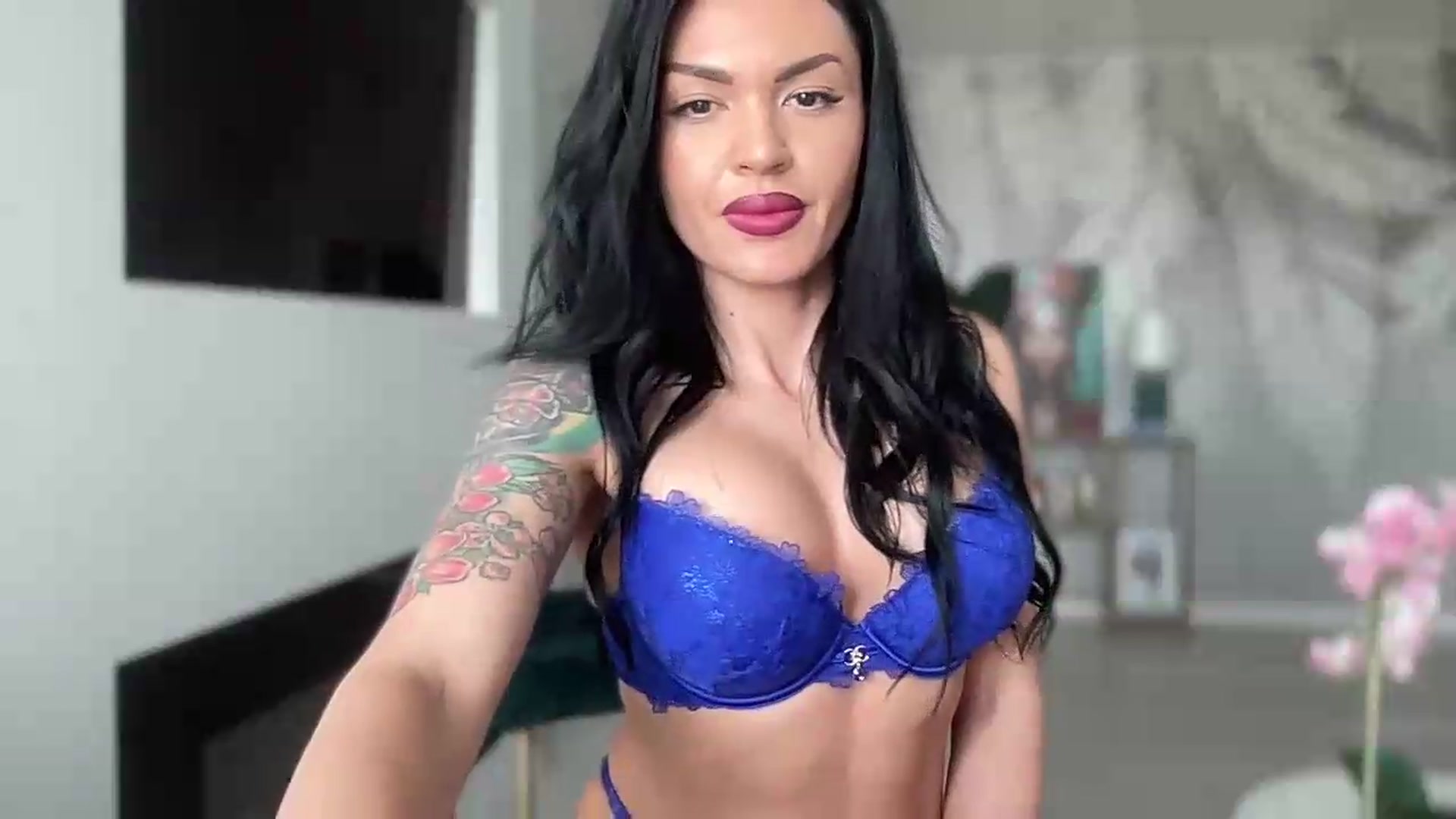 Gallery image thumbnail from BELLADIANA's myfreecams stream on, 07/10/2026, 10:52 image 10 of 20