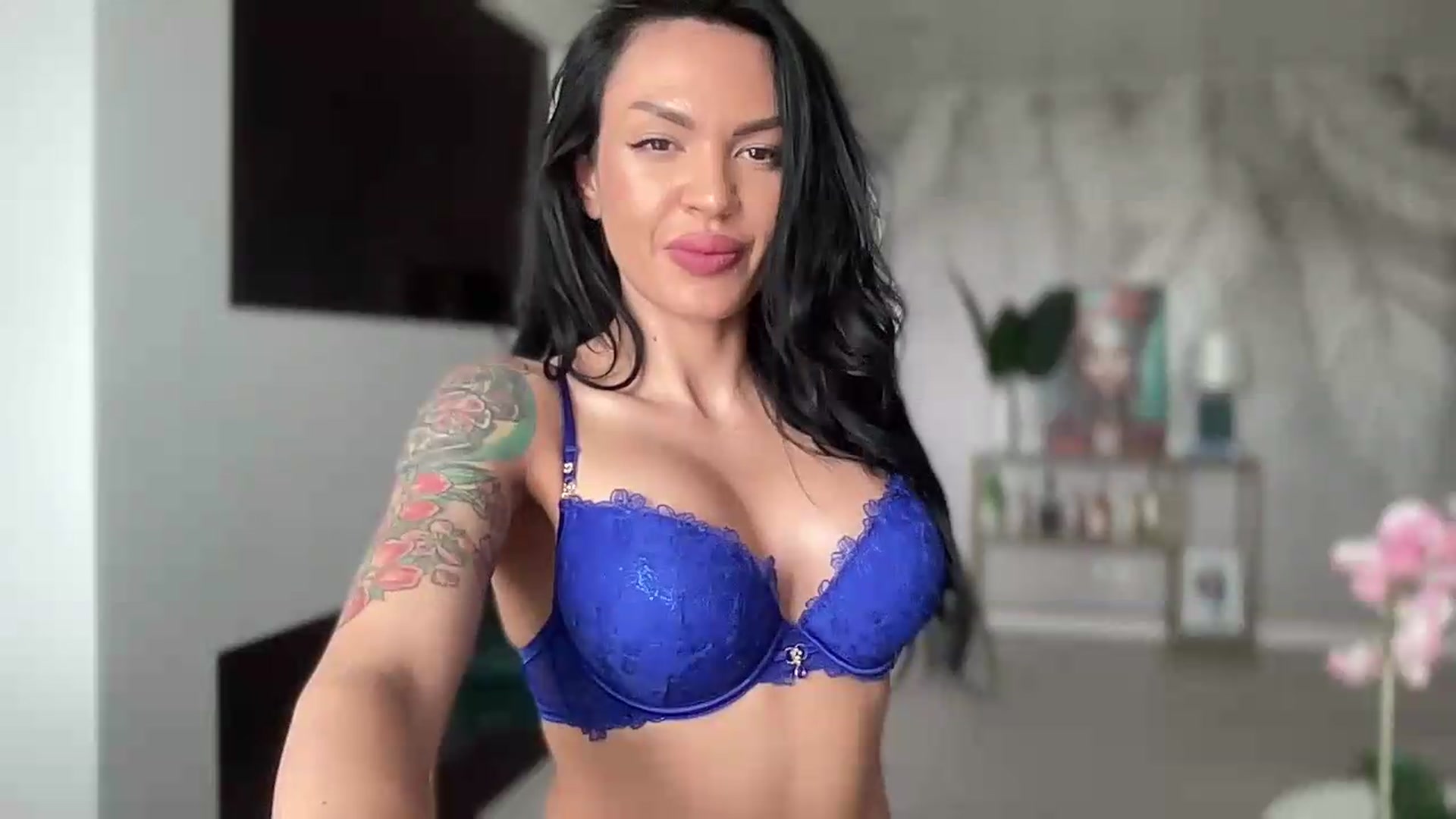 Gallery image thumbnail from BELLADIANA's myfreecams stream on, 07/10/2026, 13:08 image 6 of 20