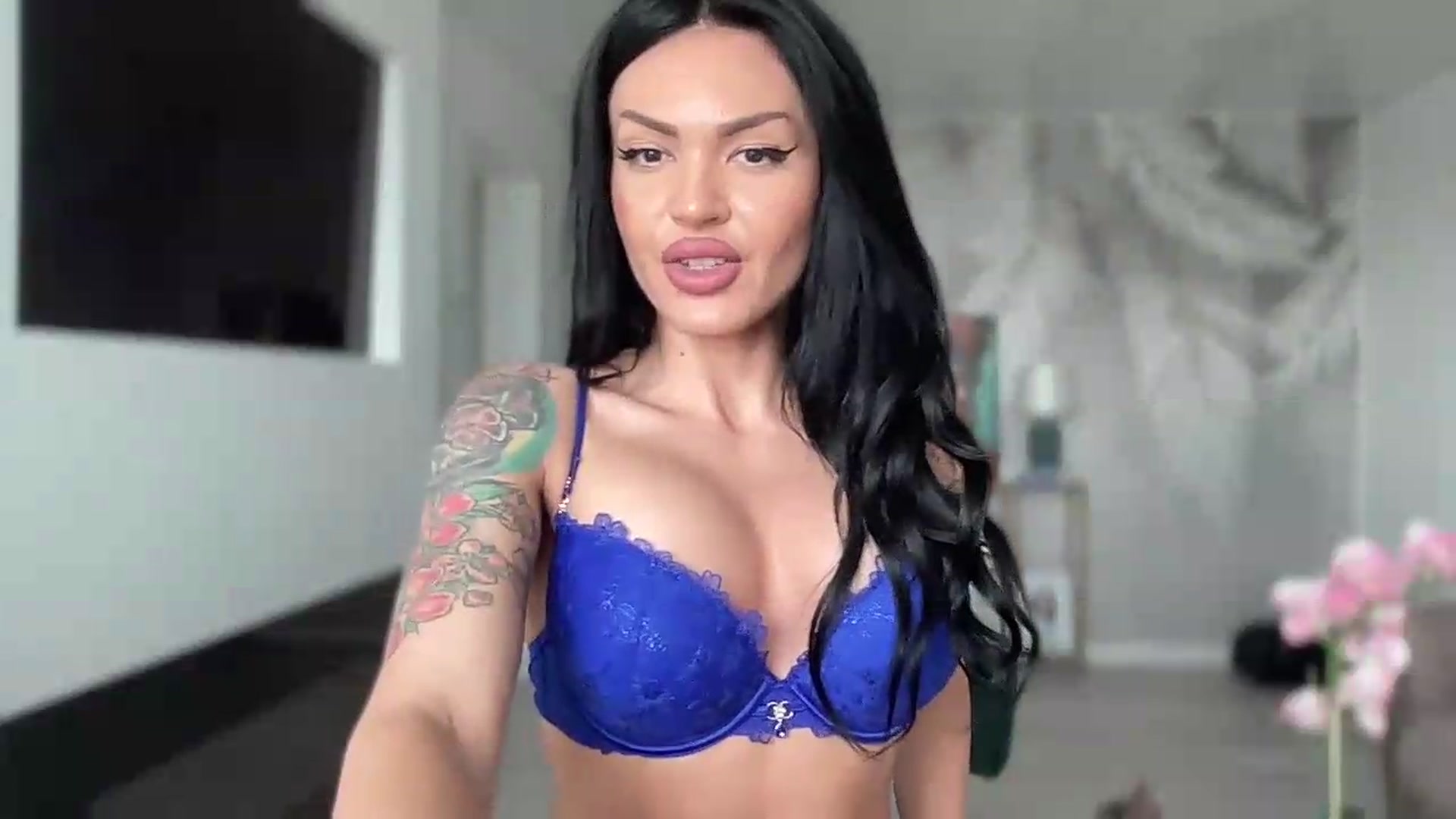 Gallery image thumbnail from BELLADIANA's myfreecams stream on, 07/13/2026, 13:20 image 7 of 20