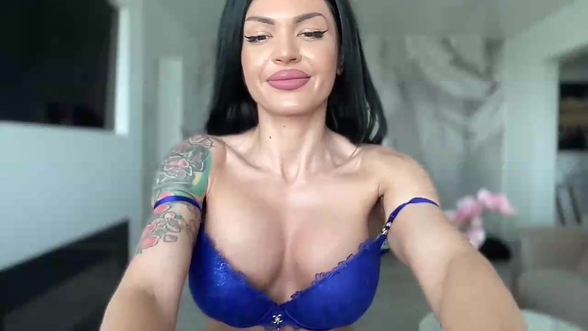 Gallery image thumbnail from BELLADIANA's myfreecams stream on, 07/13/2026, 13:20 image 14 of 20
