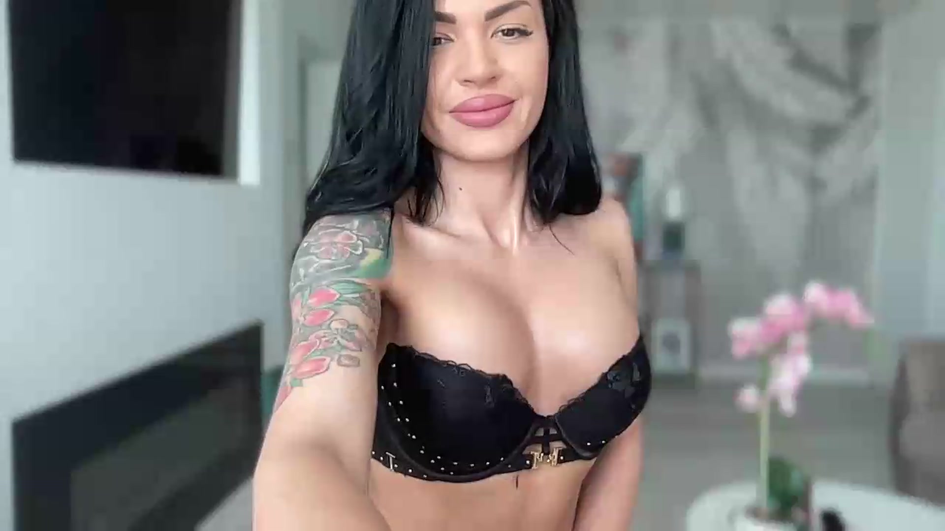 Gallery image thumbnail from BELLADIANA's myfreecams stream on, 07/14/2026, 09:43 image 6 of 20