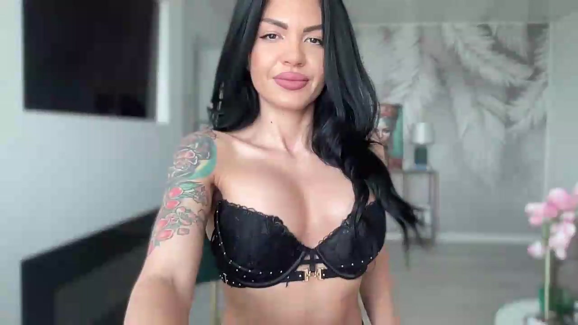 Gallery image thumbnail from BELLADIANA's myfreecams stream on, 07/14/2026, 11:01 image 5 of 20