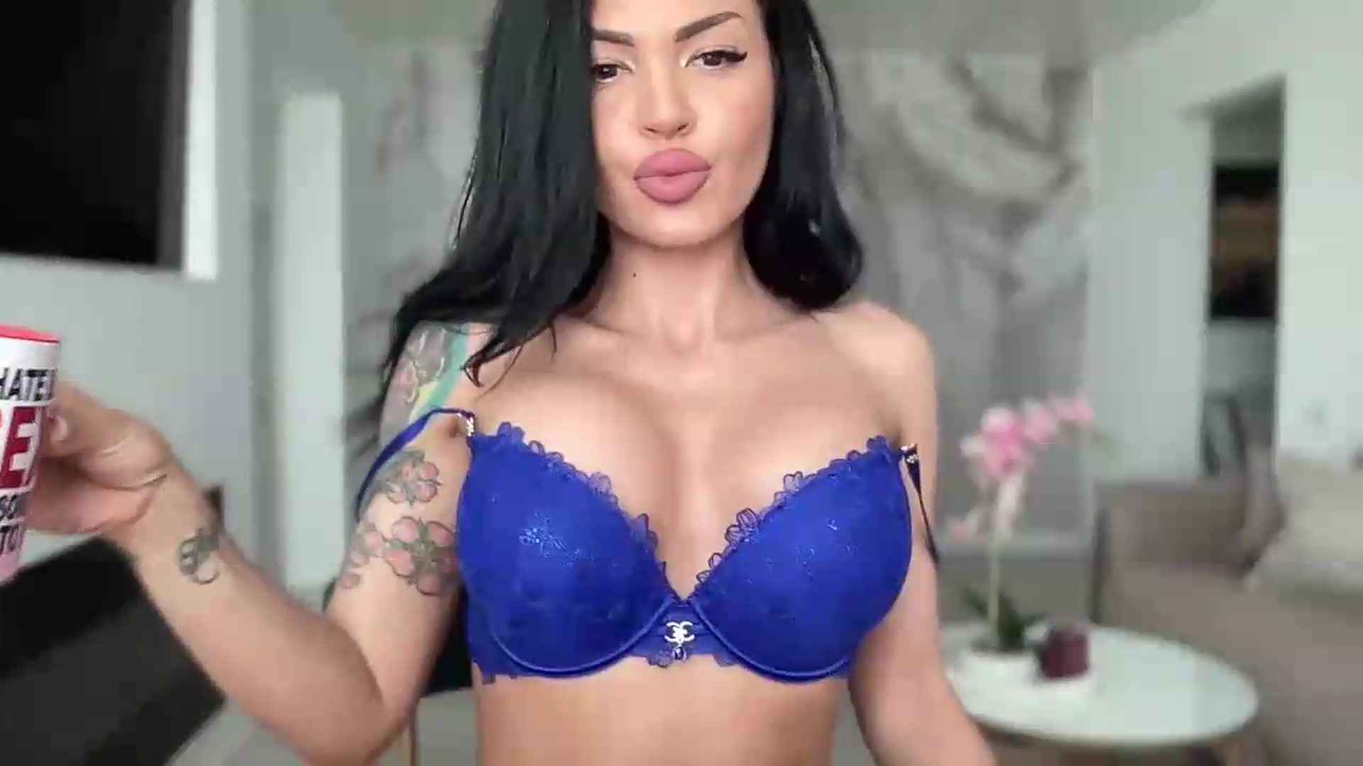 Gallery image thumbnail from BELLADIANA's myfreecams stream on, 07/16/2026, 12:01 image 11 of 20