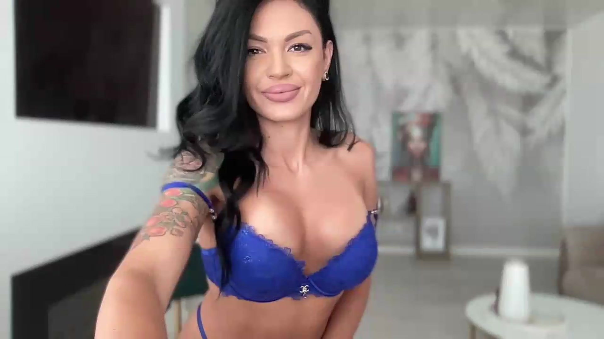 Gallery image thumbnail from BELLADIANA's myfreecams stream on, 07/30/2026, 10:42 image 9 of 20