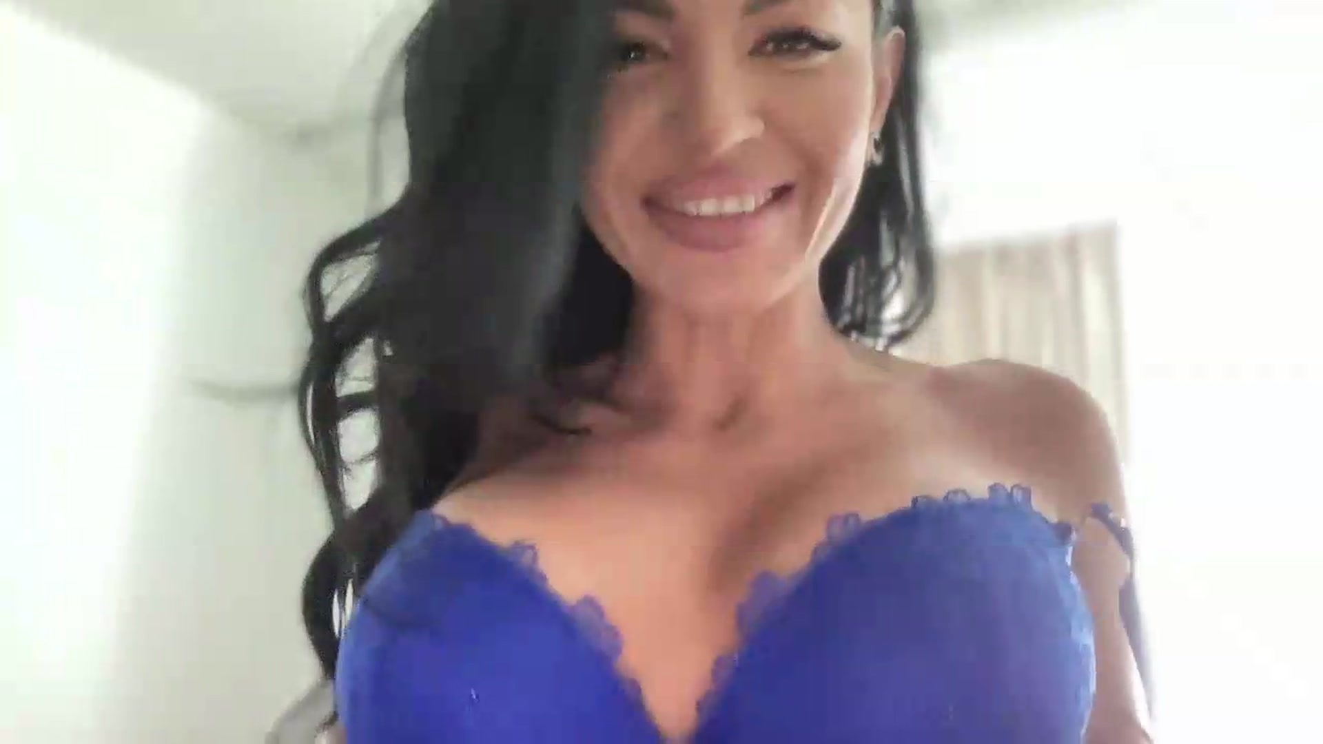 Gallery image thumbnail from BELLADIANA's myfreecams stream on, 07/30/2026, 10:42 image 13 of 20