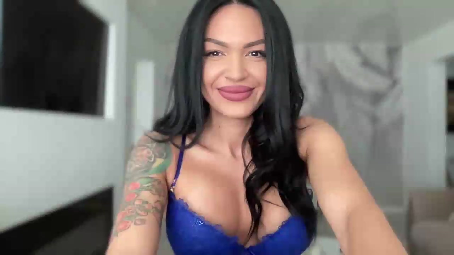 Gallery image thumbnail from BELLADIANA's myfreecams stream on, 08/11/2026, 09:40 image 13 of 20