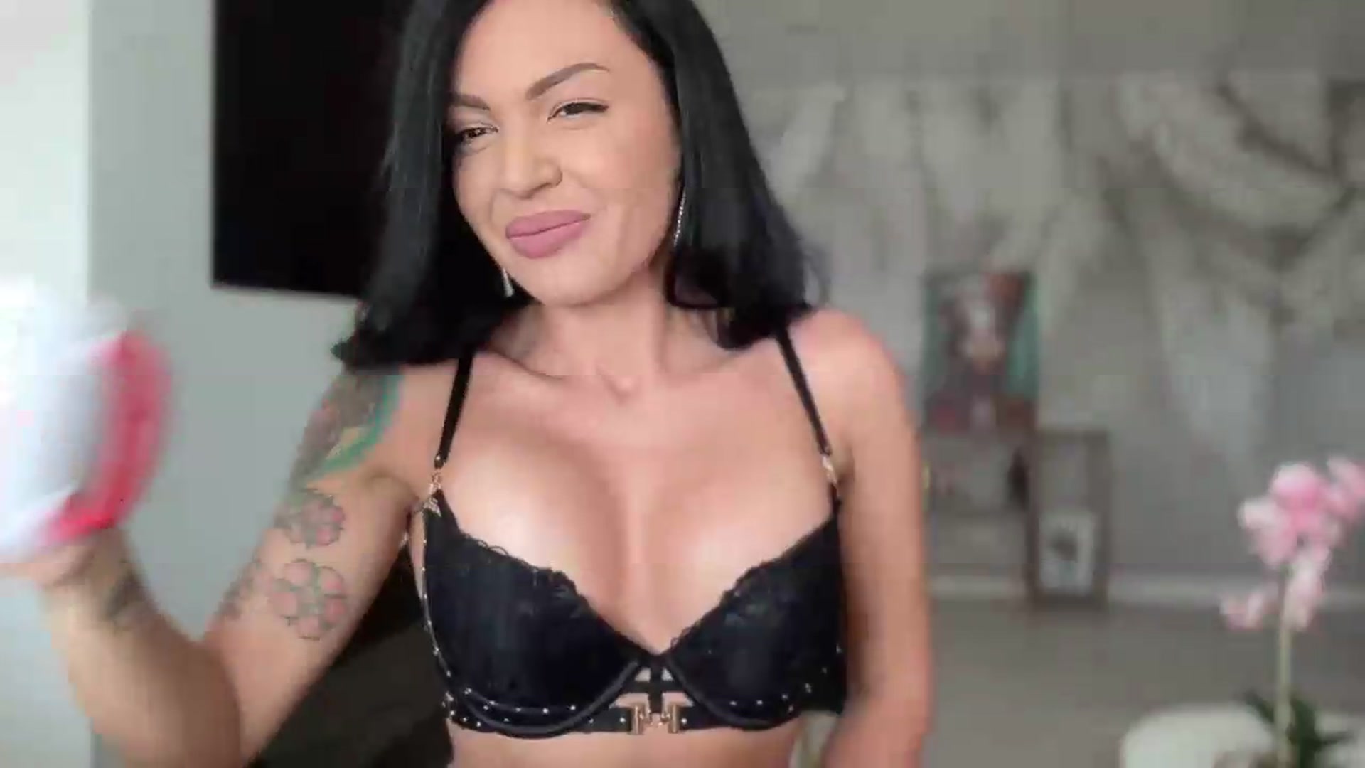 Gallery image thumbnail from BELLADIANA's myfreecams stream on, 08/12/2026, 08:19 image 10 of 20