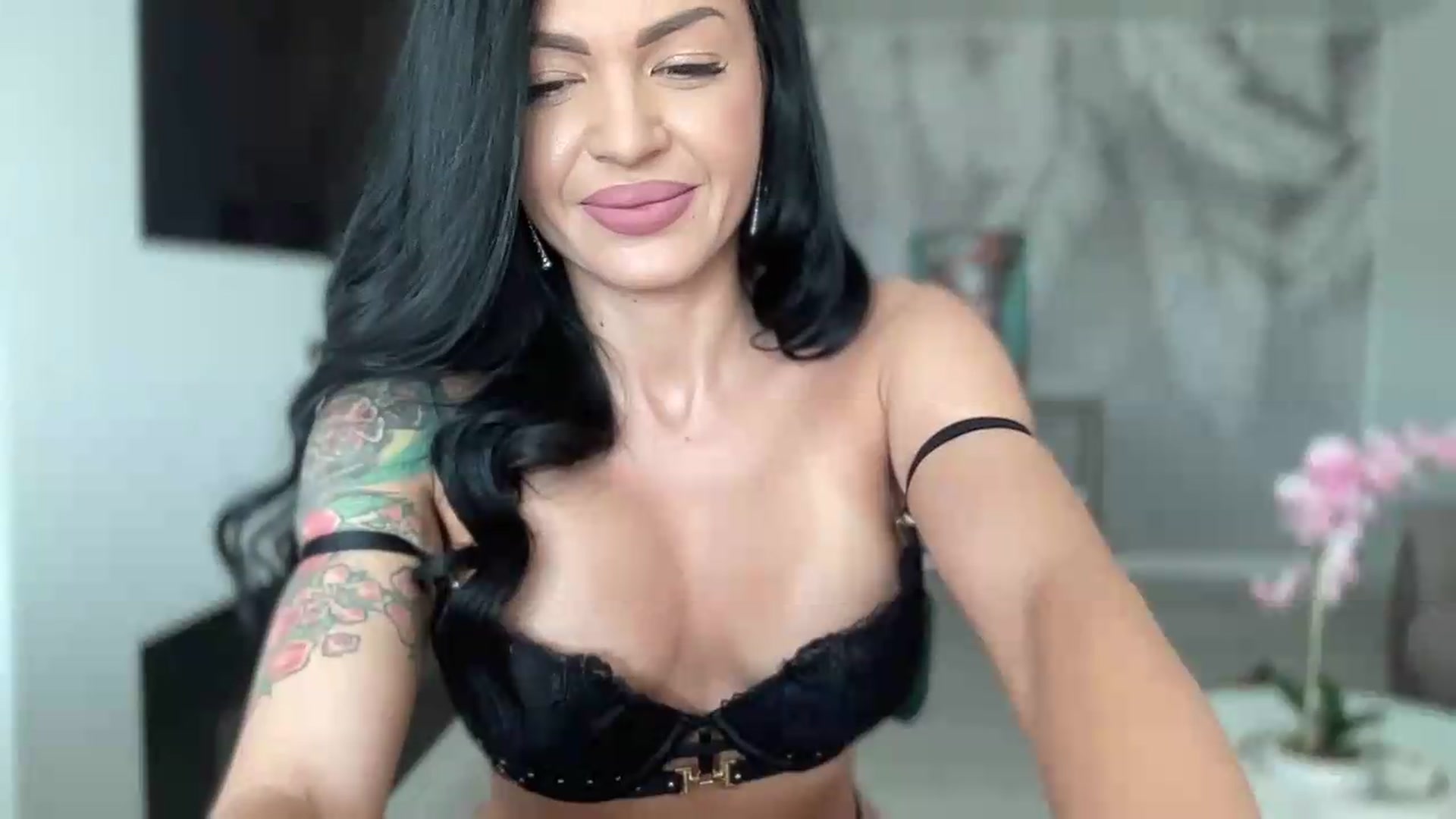 Gallery image thumbnail from BELLADIANA's myfreecams stream on, 08/12/2026, 08:19 image 17 of 20