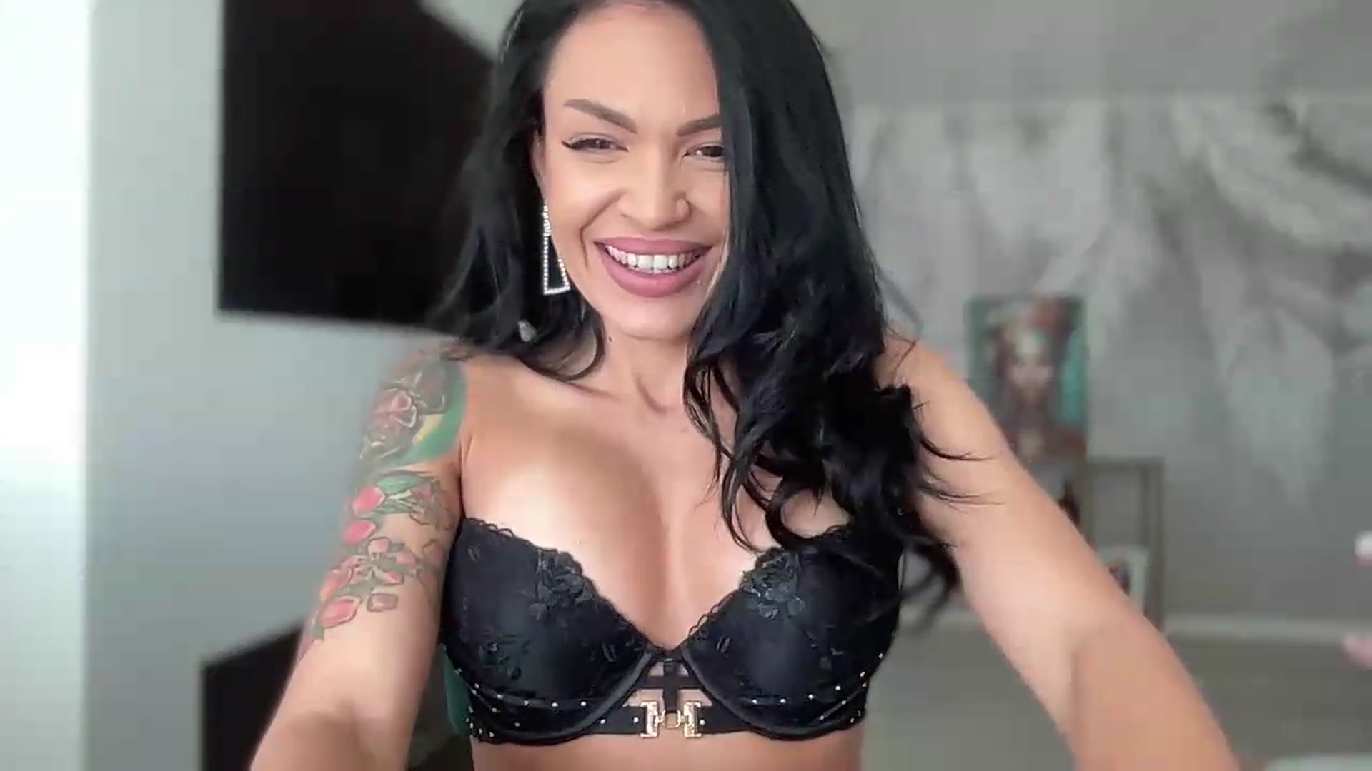 Gallery image thumbnail from BELLADIANA's myfreecams stream on, 08/12/2026, 09:23 image 4 of 20