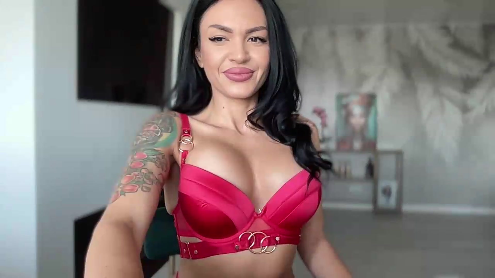 Gallery image thumbnail from BELLADIANA's myfreecams stream on, 08/13/2026, 12:06 image 6 of 20
