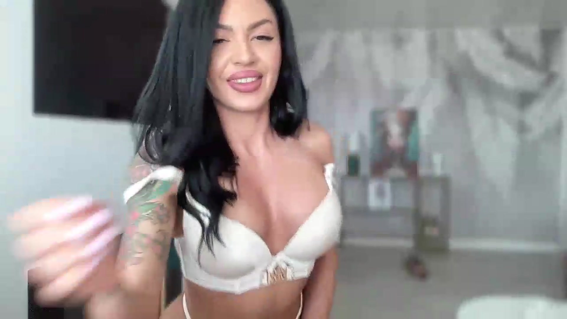 Gallery image thumbnail from BELLADIANA's myfreecams stream on, 08/18/2026, 09:27 image 4 of 20