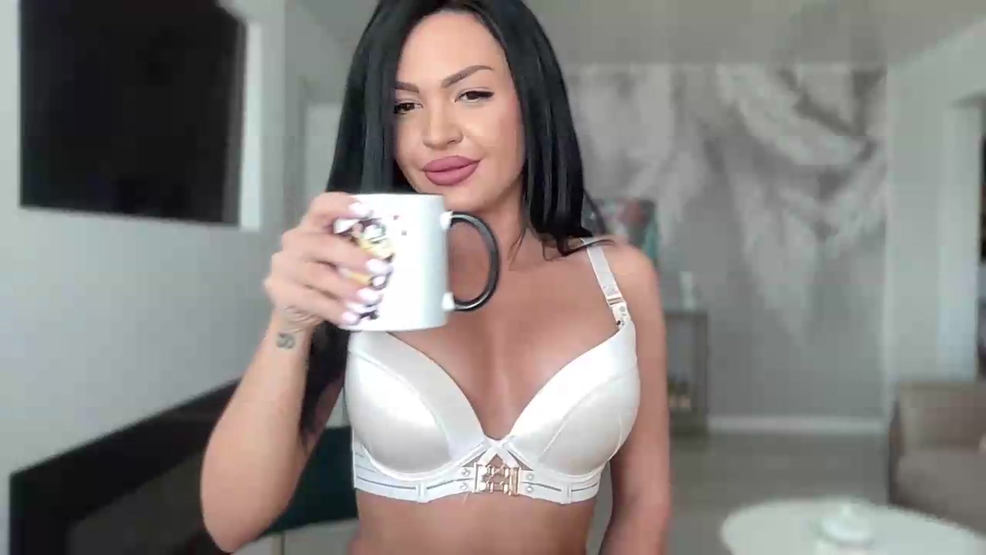Gallery image thumbnail from BELLADIANA's myfreecams stream on, 08/18/2026, 09:27 image 12 of 20
