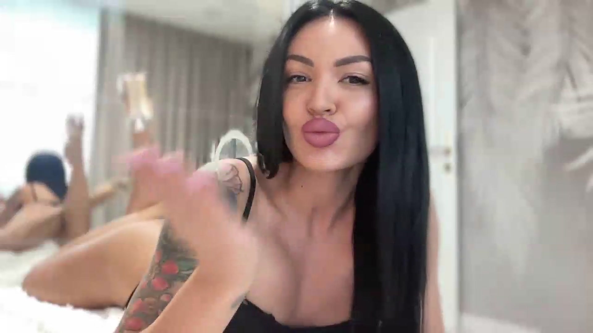 Gallery image thumbnail from BELLADIANA's myfreecams stream on, 08/26/2026, 08:56 image 2 of 20