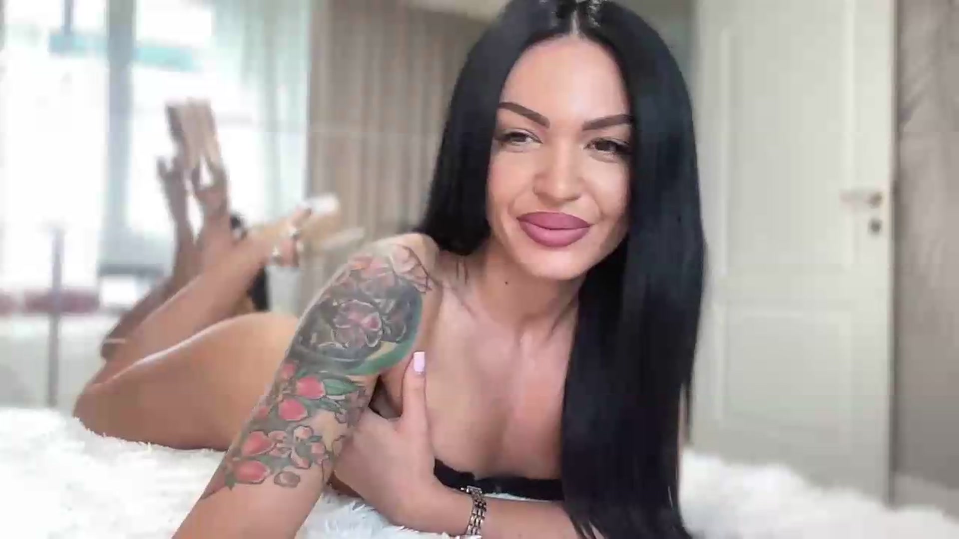 Gallery image thumbnail from BELLADIANA's myfreecams stream on, 08/26/2026, 09:39 image 9 of 20