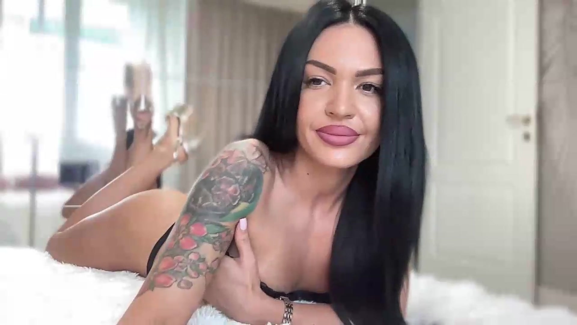 Gallery image thumbnail from BELLADIANA's myfreecams stream on, 08/26/2026, 09:39 image 13 of 20
