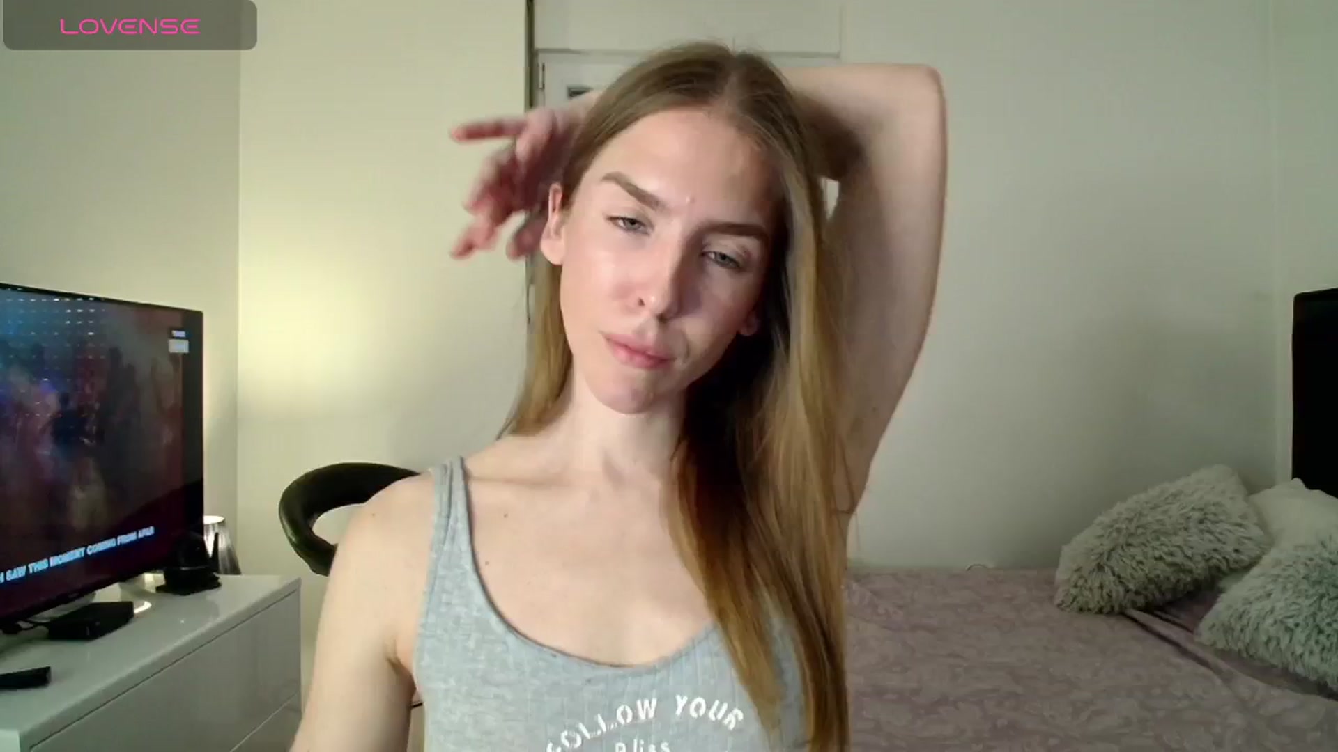 Gallery image thumbnail from BELLA_'s myfreecams stream on, 05/01/2026, 16:41 image 4 of 20