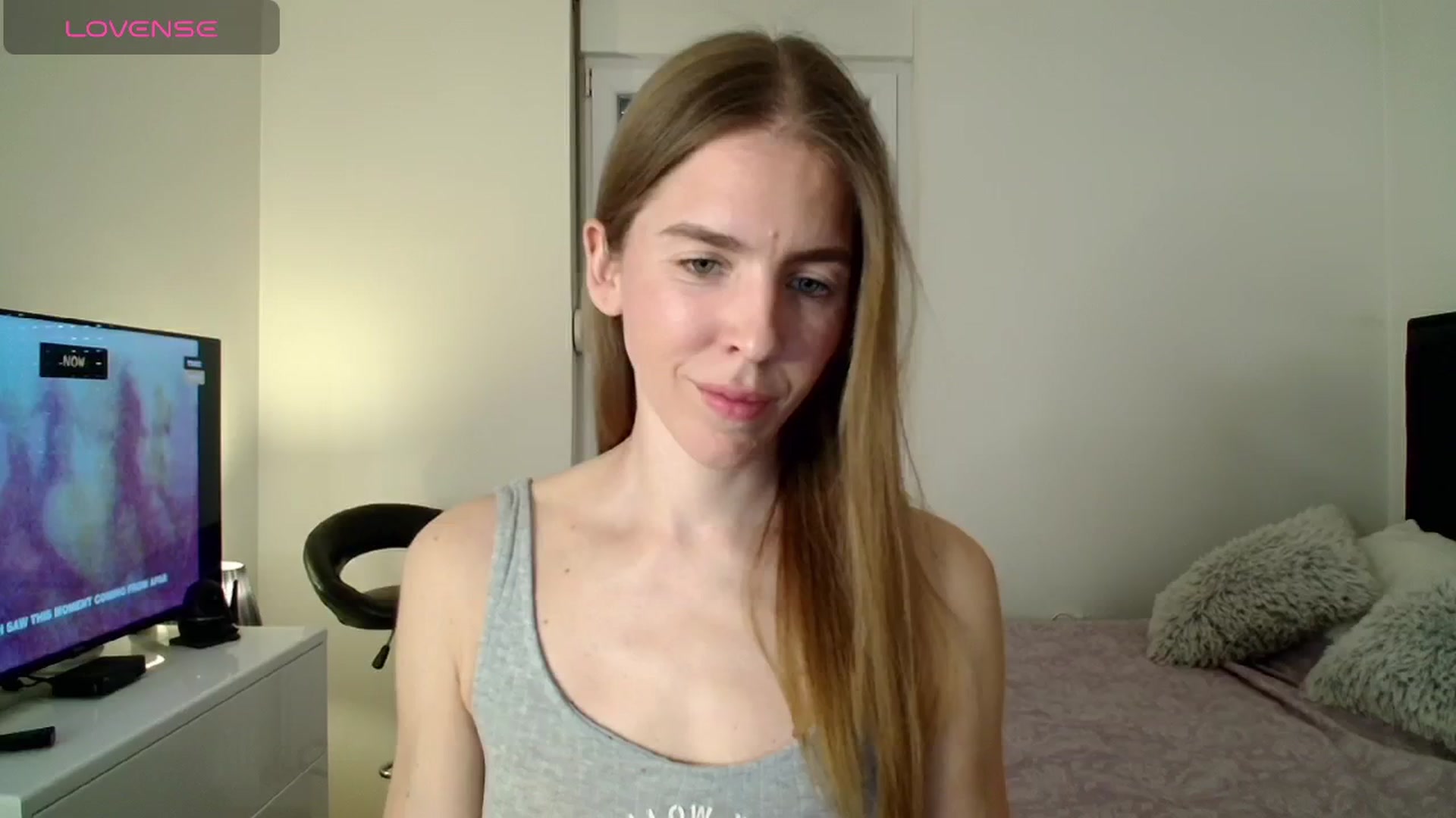 Gallery image thumbnail from BELLA_'s myfreecams stream on, 05/01/2026, 16:41 image 6 of 20