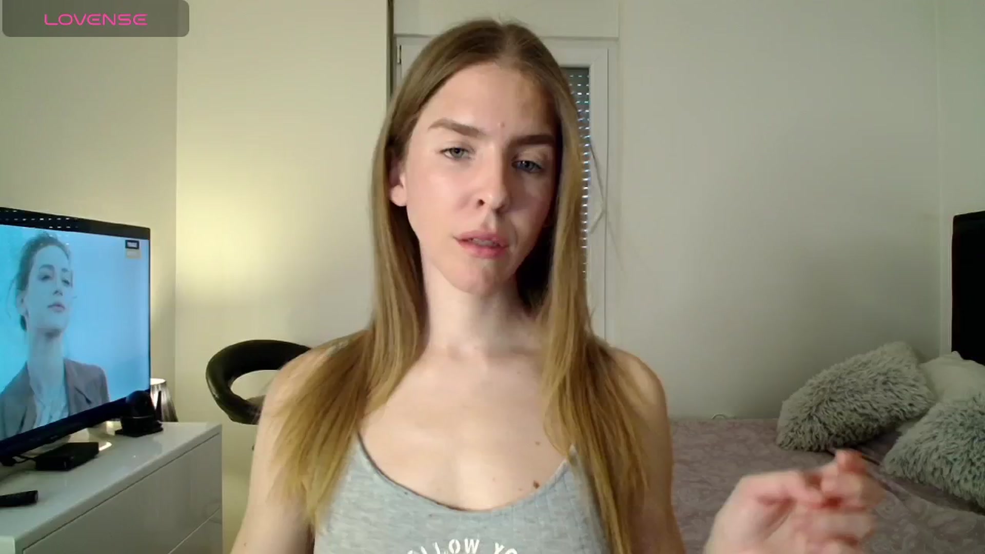Gallery image thumbnail from BELLA_'s myfreecams stream on, 05/01/2026, 16:41 image 12 of 20
