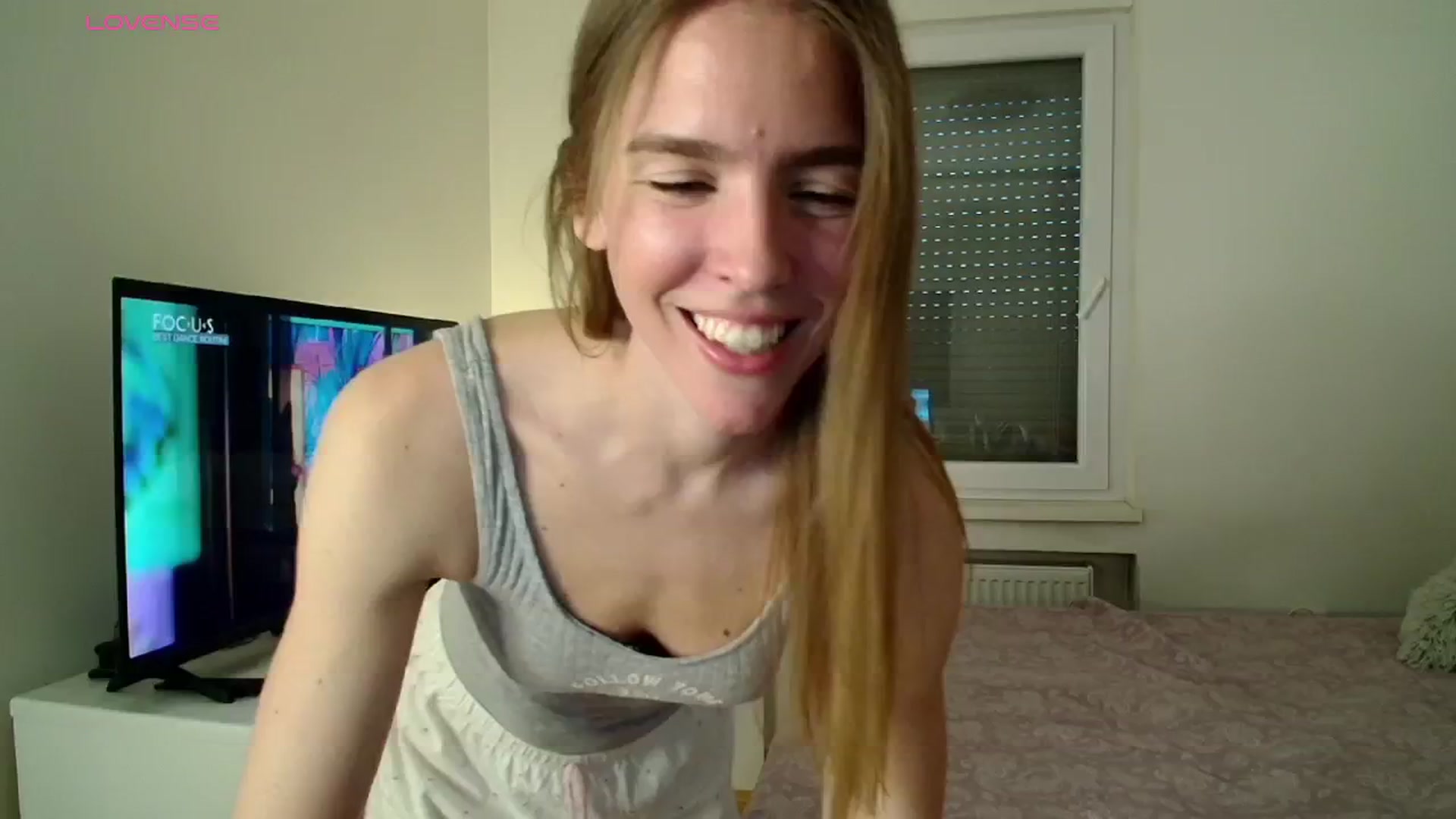 Gallery image thumbnail from BELLA_'s myfreecams stream on, 05/01/2026, 20:15 image 6 of 20
