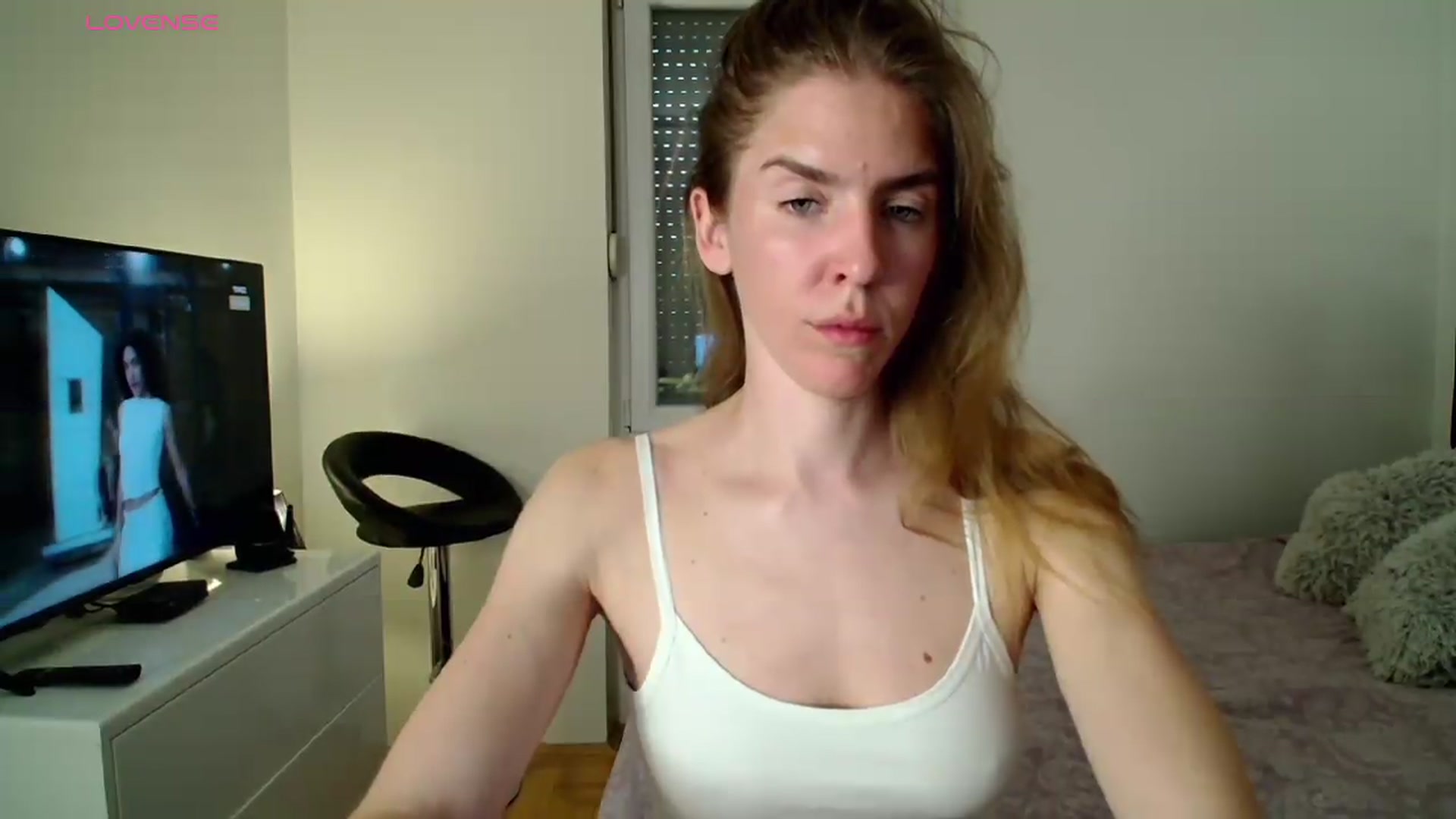 Gallery image thumbnail from BELLA_'s myfreecams stream on, 05/15/2026, 17:21 image 11 of 20