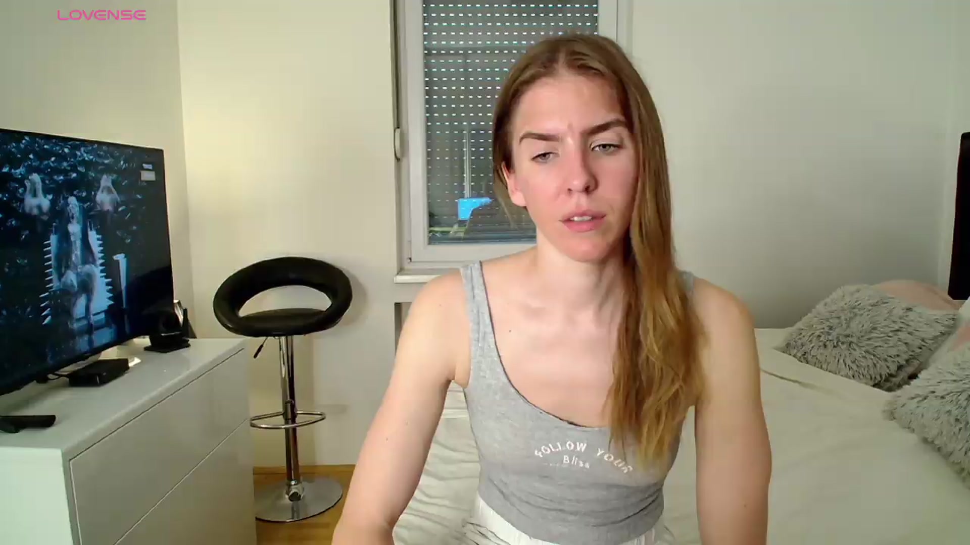 Gallery image thumbnail from BELLA_'s myfreecams stream on, 05/27/2026, 16:54 image 19 of 20