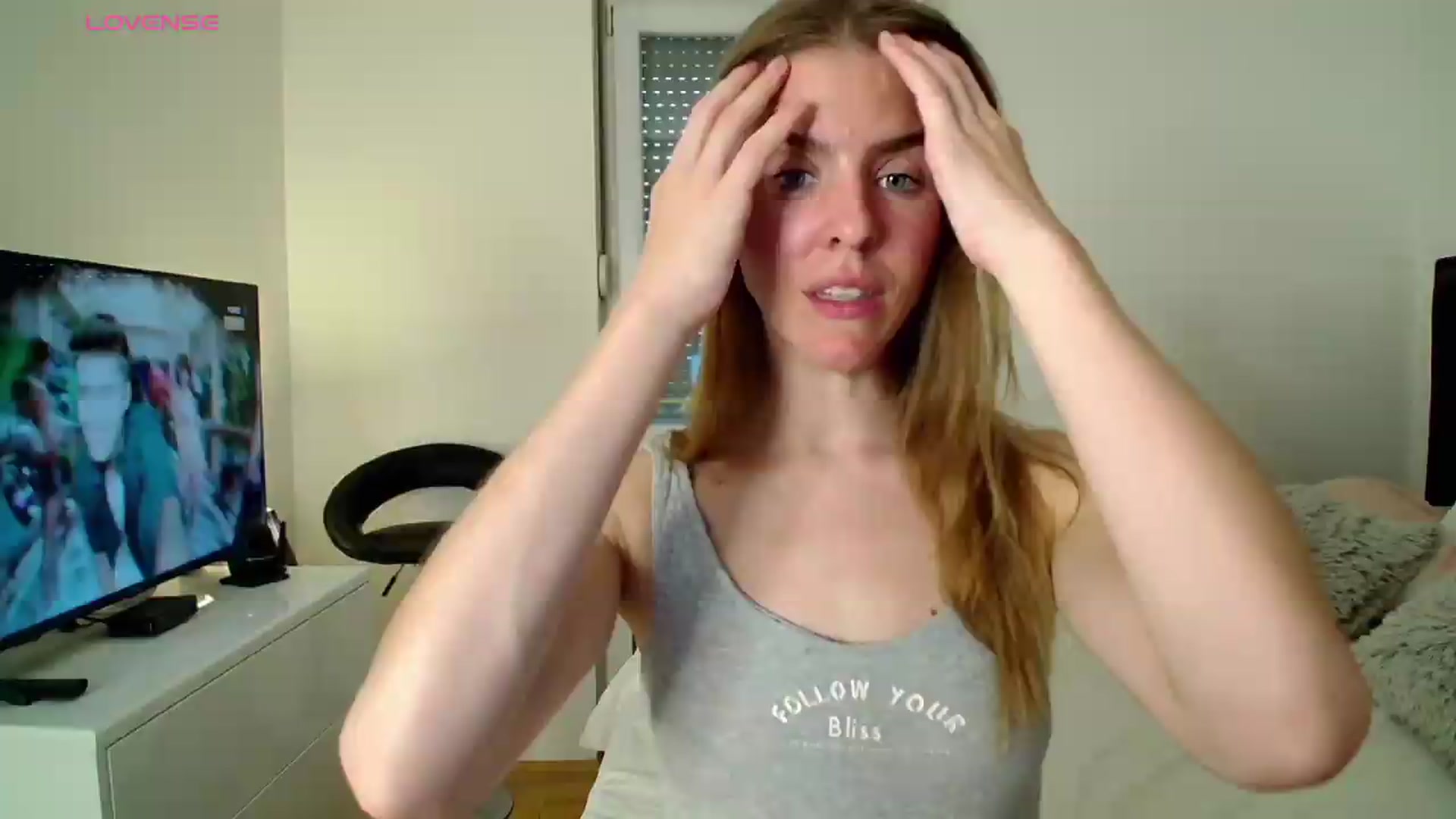 Gallery image thumbnail from BELLA_'s myfreecams stream on, 05/27/2026, 16:54 image 9 of 20