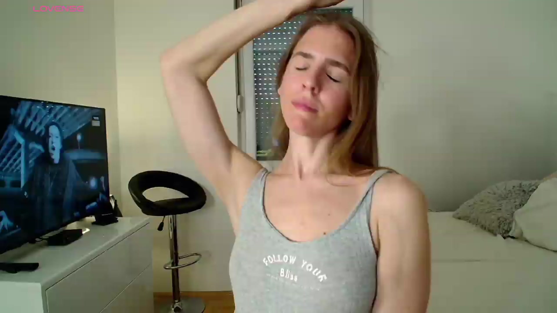 Gallery image thumbnail from BELLA_'s myfreecams stream on, 05/28/2026, 17:14 image 15 of 20