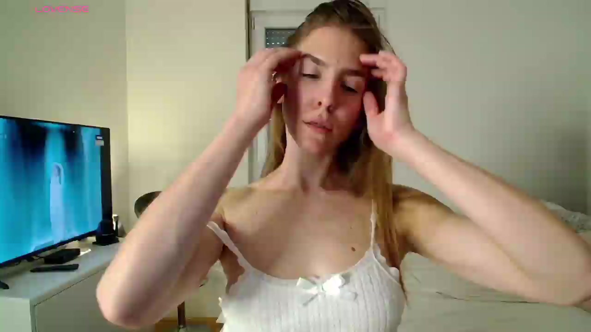 Gallery image thumbnail from BELLA_'s myfreecams stream on, 05/29/2026, 18:32 image 5 of 20