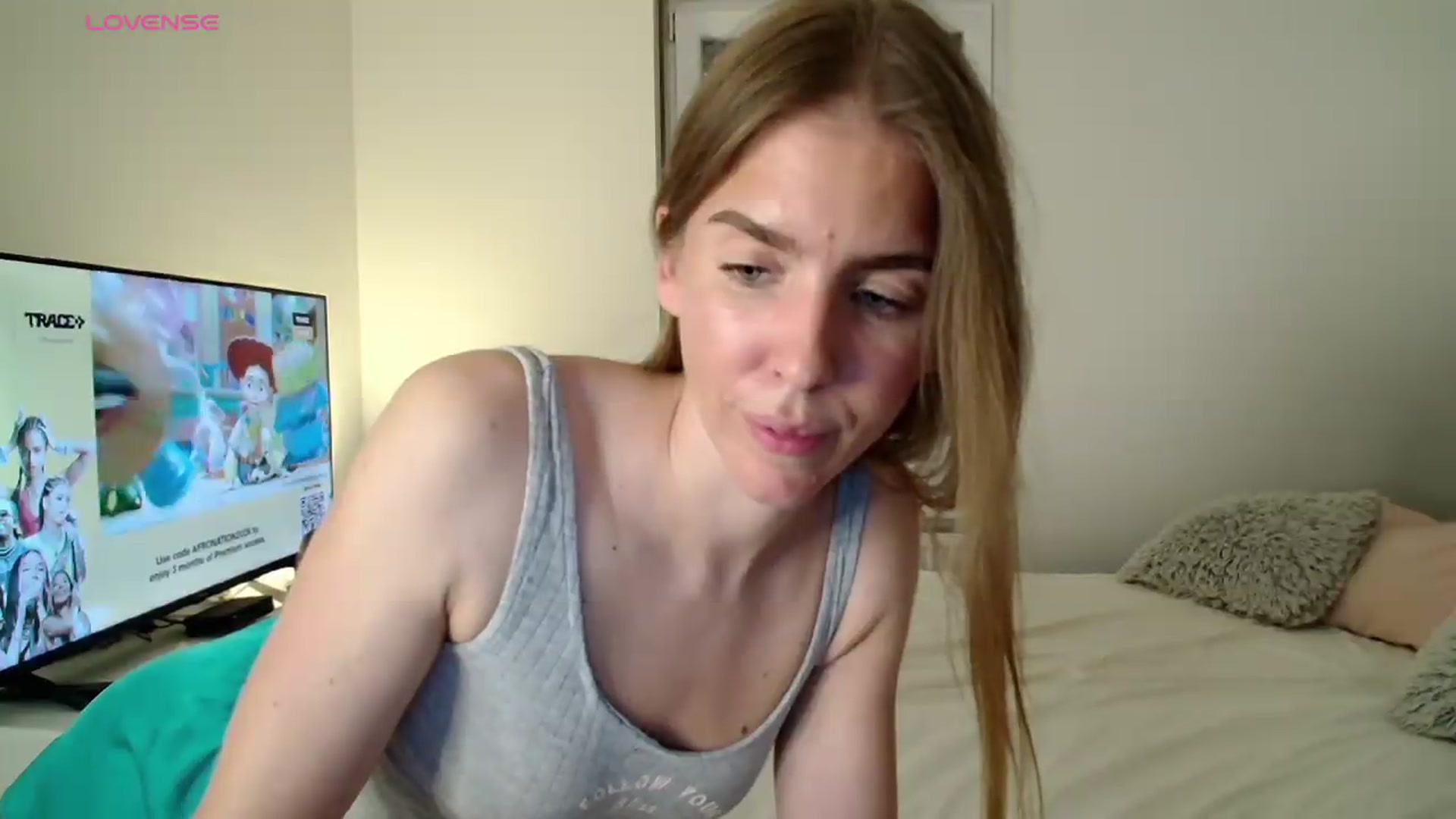 Gallery image thumbnail from BELLA_'s myfreecams stream on, 07/12/2026, 18:19 image 18 of 20
