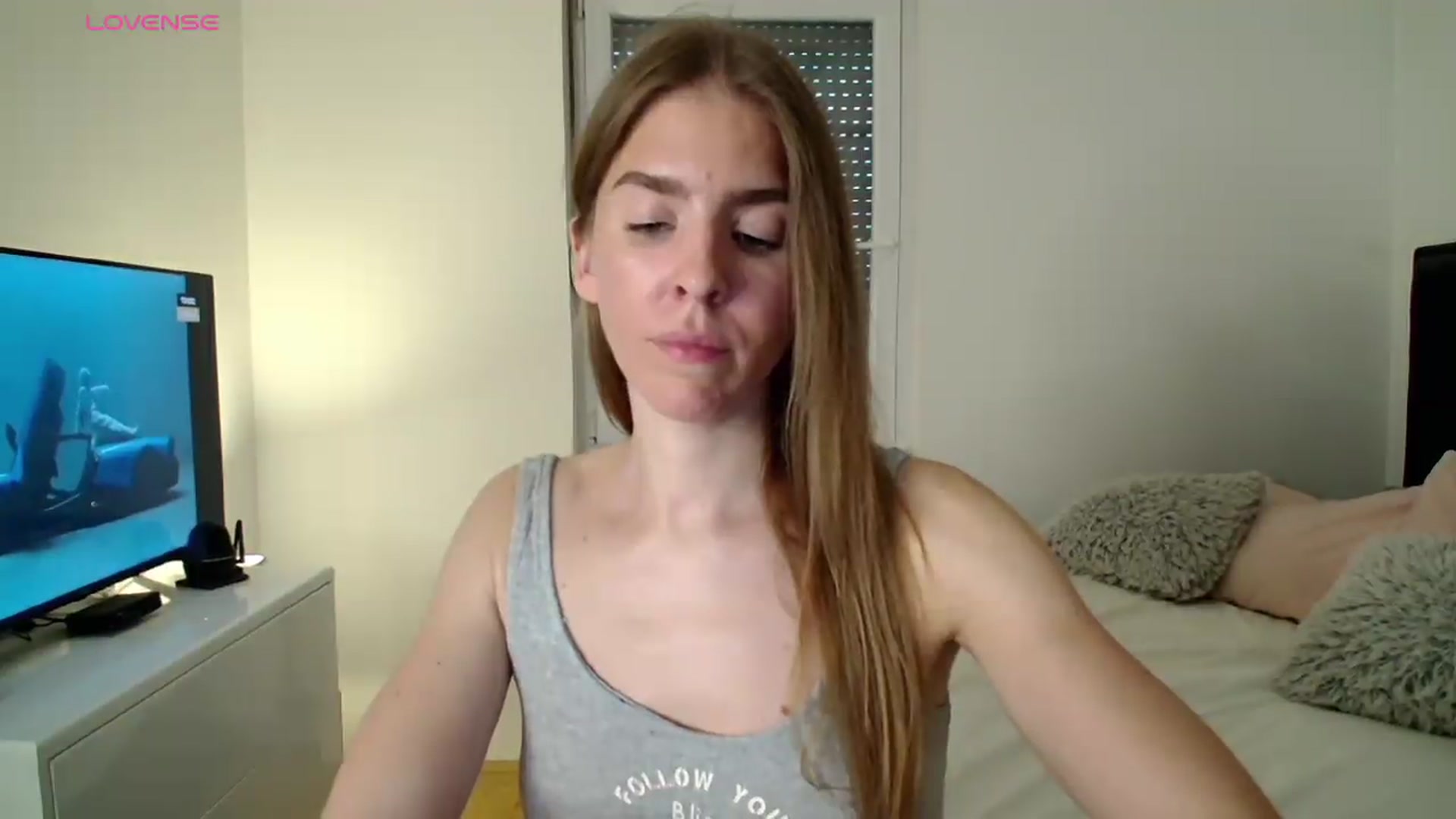 Gallery image thumbnail from BELLA_'s myfreecams stream on, 07/12/2026, 18:19 image 17 of 20