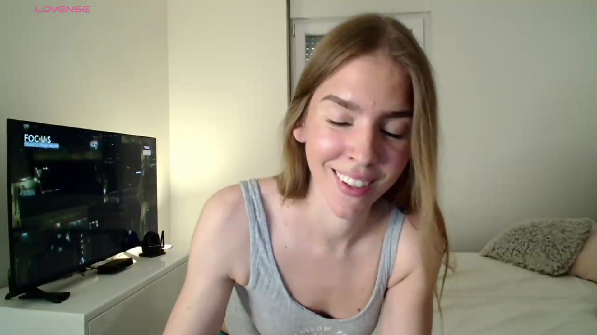 Gallery image thumbnail from BELLA_'s myfreecams stream on, 07/12/2026, 18:19 image 10 of 20