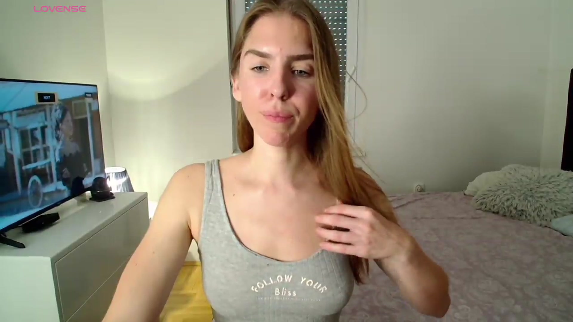 Gallery image thumbnail from BELLA_'s myfreecams stream on, 08/11/2026, 18:13 image 7 of 20