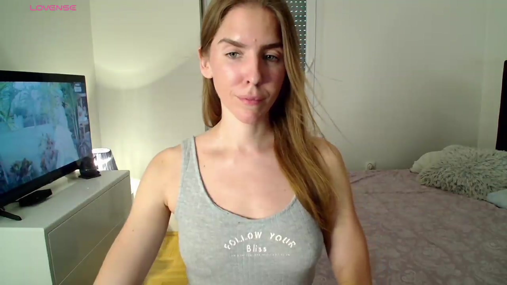 Gallery image thumbnail from BELLA_'s myfreecams stream on, 08/11/2026, 18:13 image 8 of 20