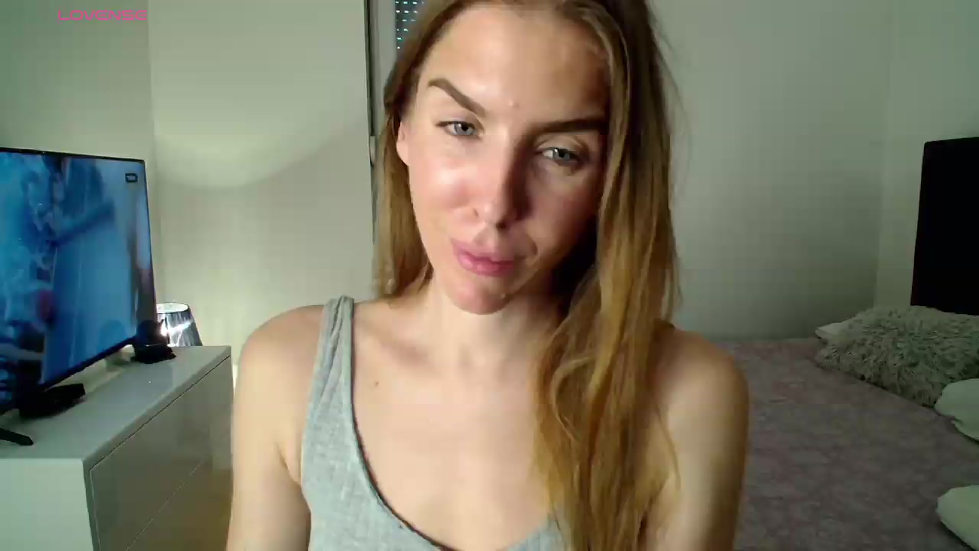 Gallery image thumbnail from BELLA_'s myfreecams stream on, 08/12/2026, 16:48 image 9 of 20
