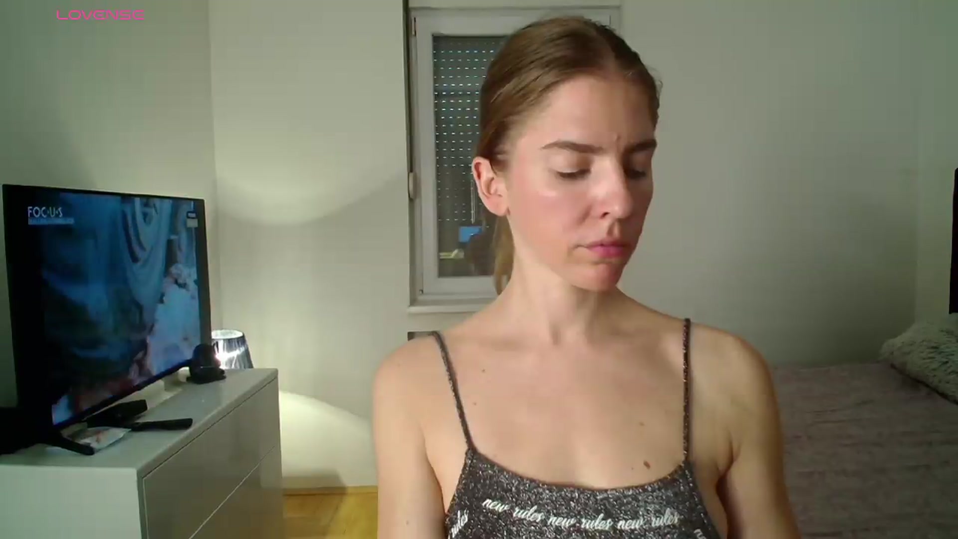 Gallery image thumbnail from BELLA_'s myfreecams stream on, 08/18/2026, 17:19 image 17 of 20