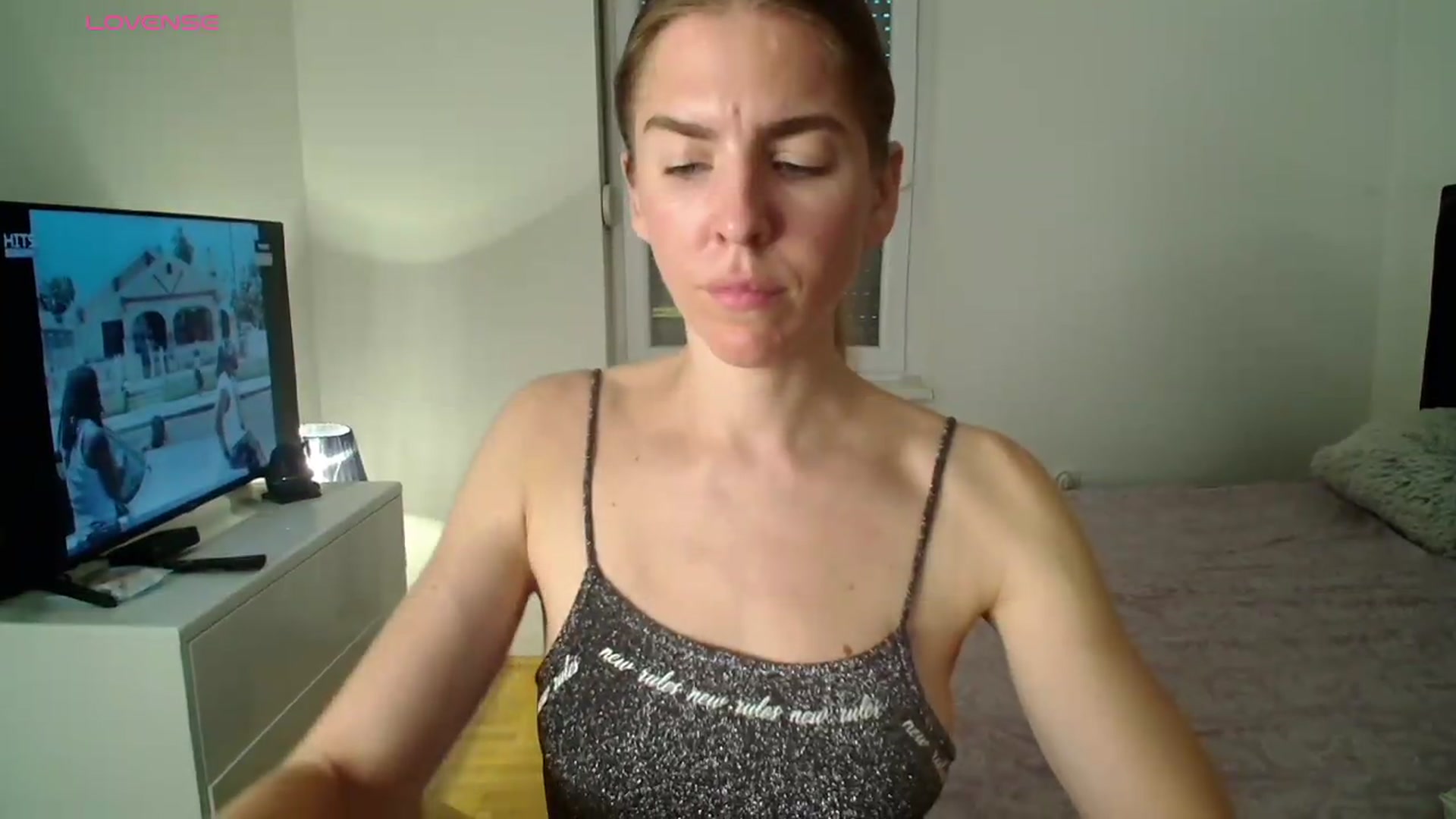 Gallery image thumbnail from BELLA_'s myfreecams stream on, 08/18/2026, 17:19 image 4 of 20
