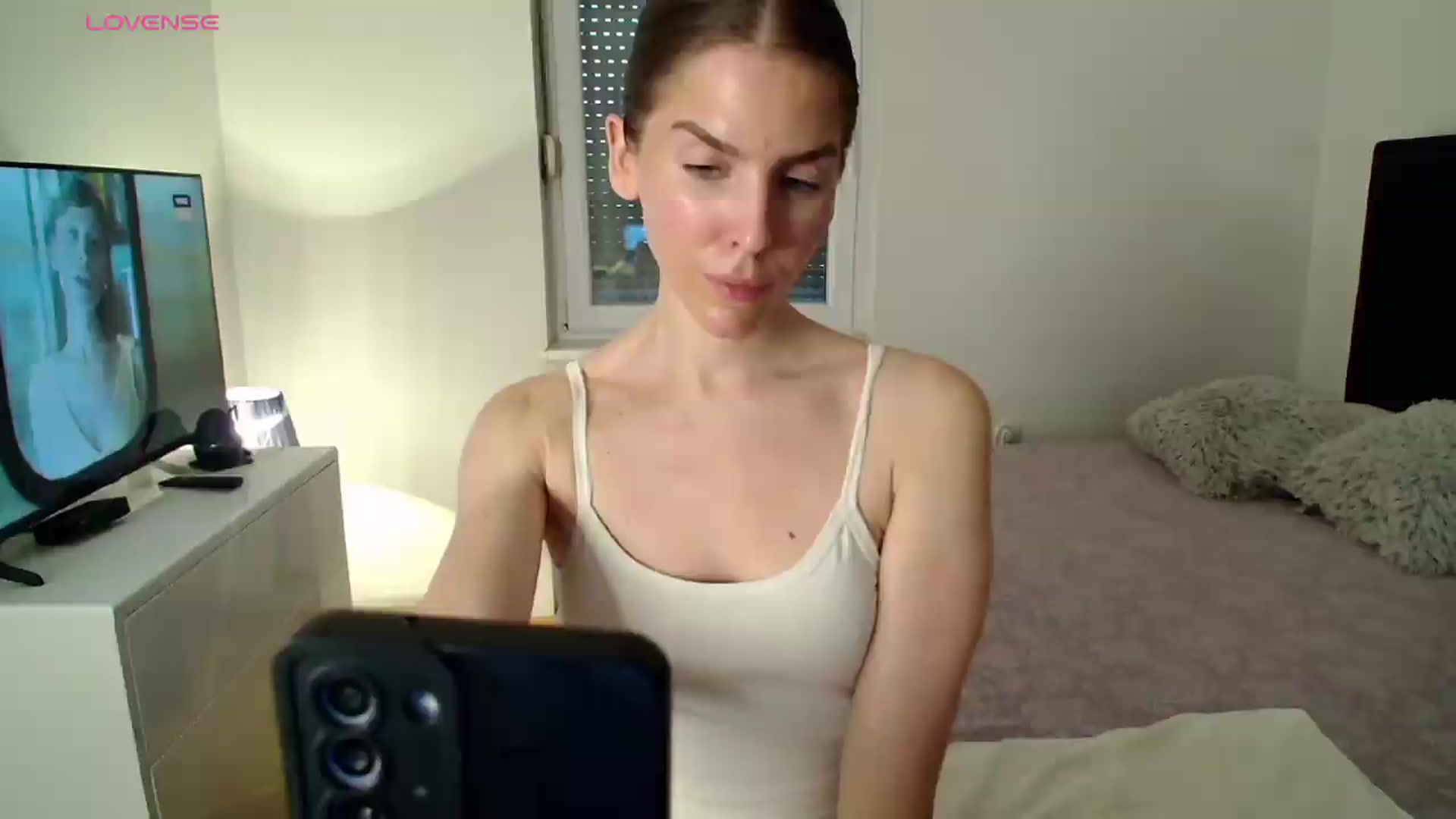 Gallery image thumbnail from BELLA_'s myfreecams stream on, 09/01/2026, 16:50 image 14 of 20