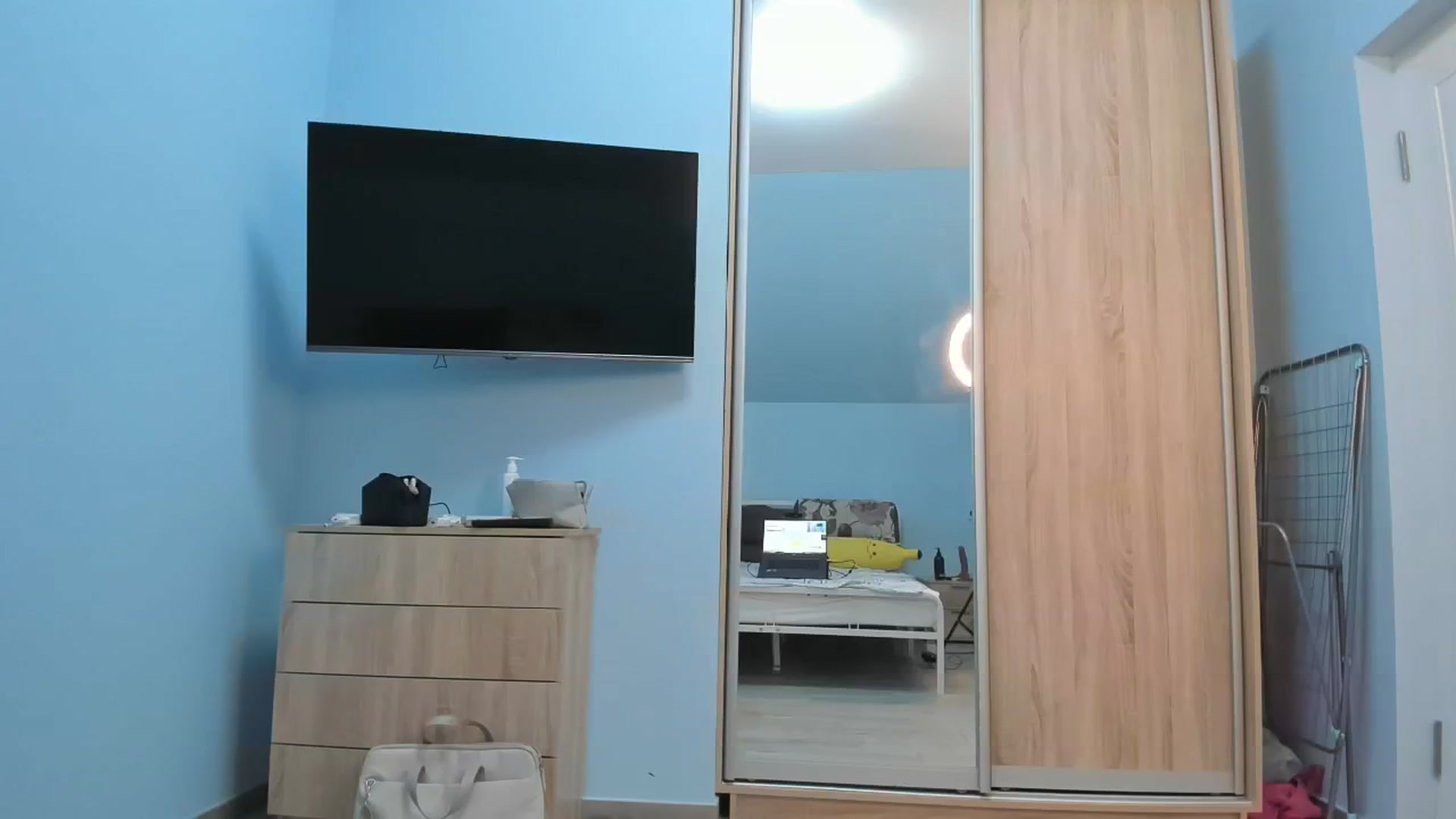 Gallery image thumbnail from BELLA_ROSEMAR's myfreecams stream on, 09/16/2025, 14:20 image 20 of 20