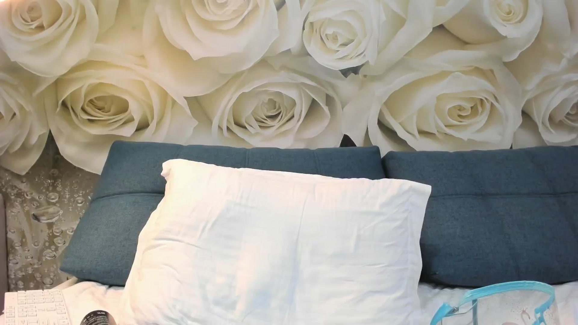 Gallery image thumbnail from BELLA_ROSEMAR's myfreecams stream on, 10/04/2025, 15:14 image 16 of 20