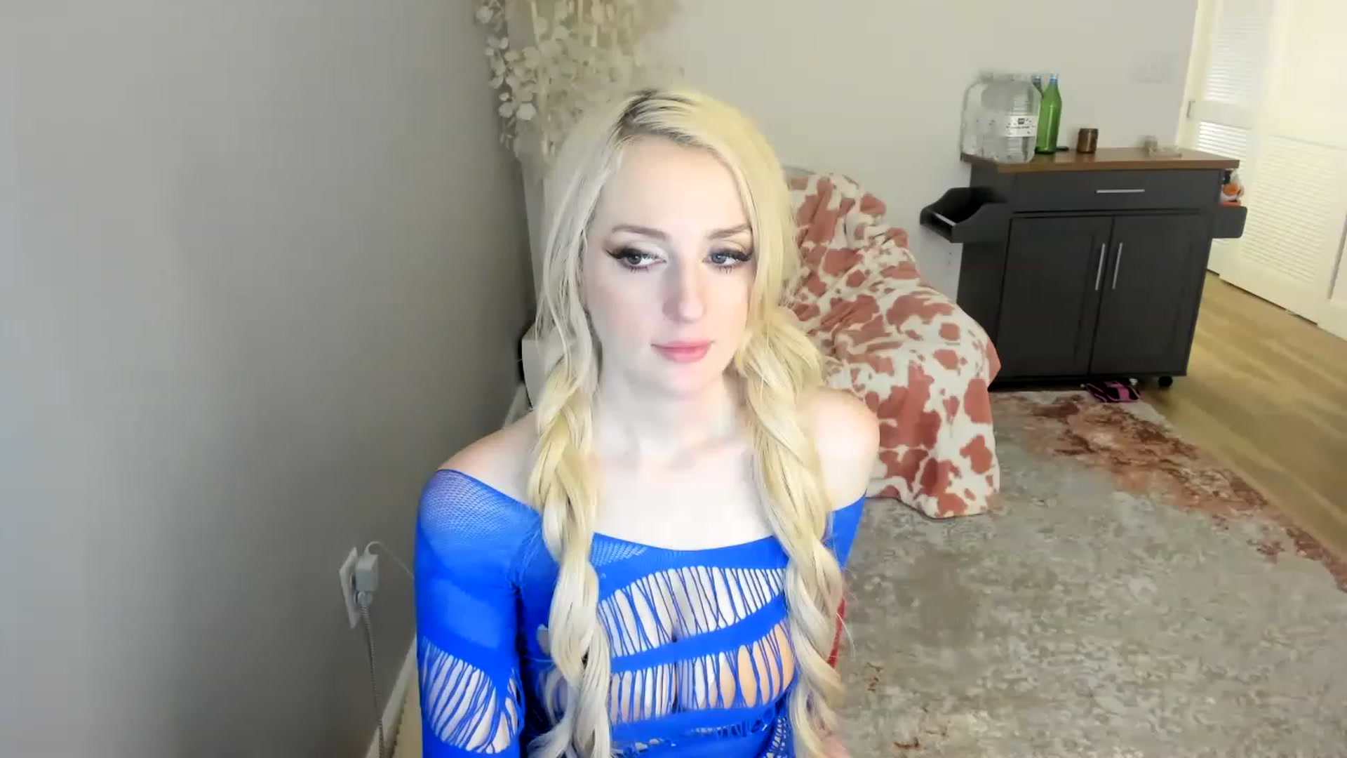 Gallery image thumbnail from BIG_COCKcuck's myfreecams stream on, 12/27/2022, 07:53 image 17 of 20