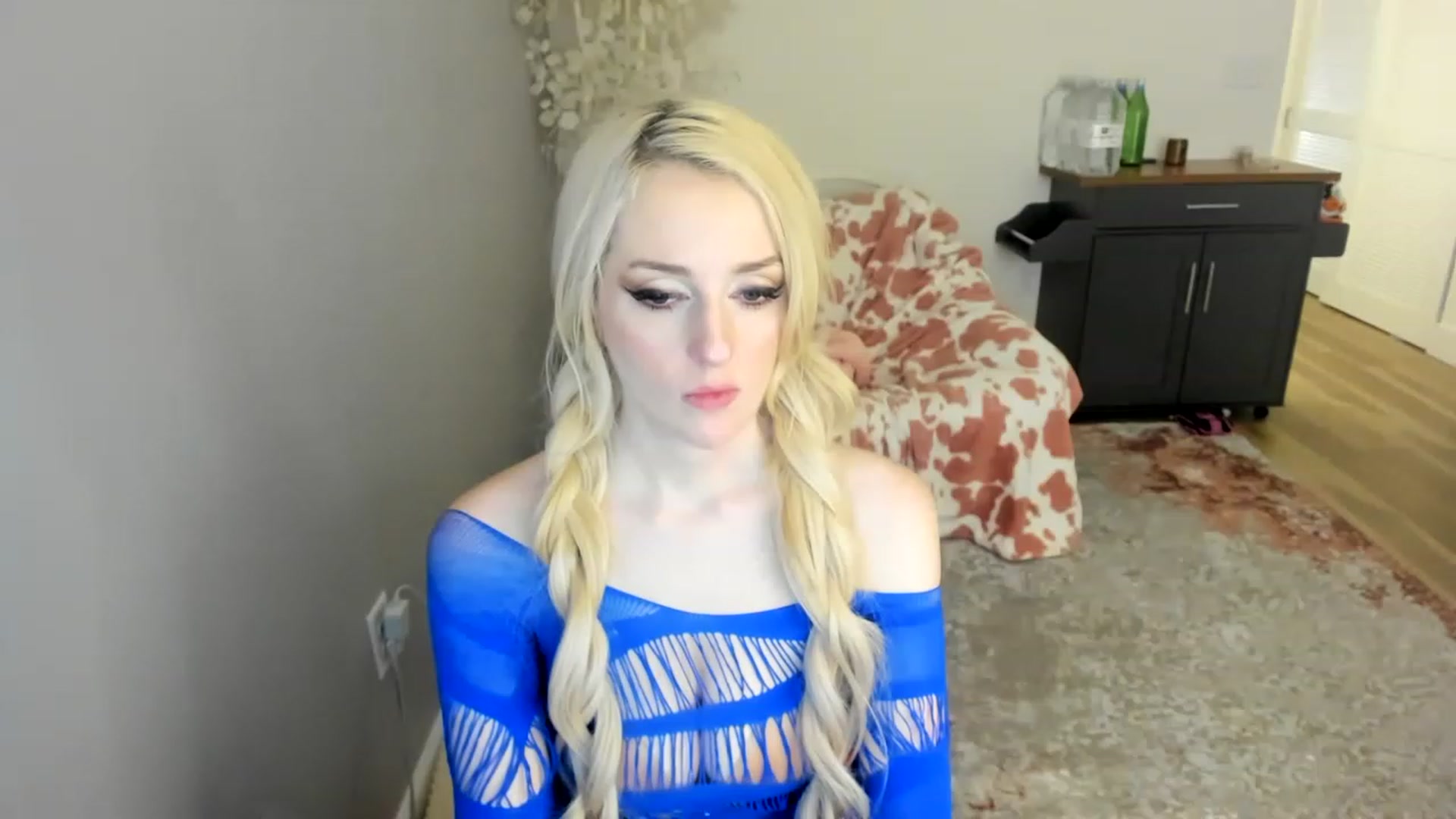 Gallery image thumbnail from BIG_COCKcuck's myfreecams stream on, 12/27/2022, 07:53 image 18 of 20