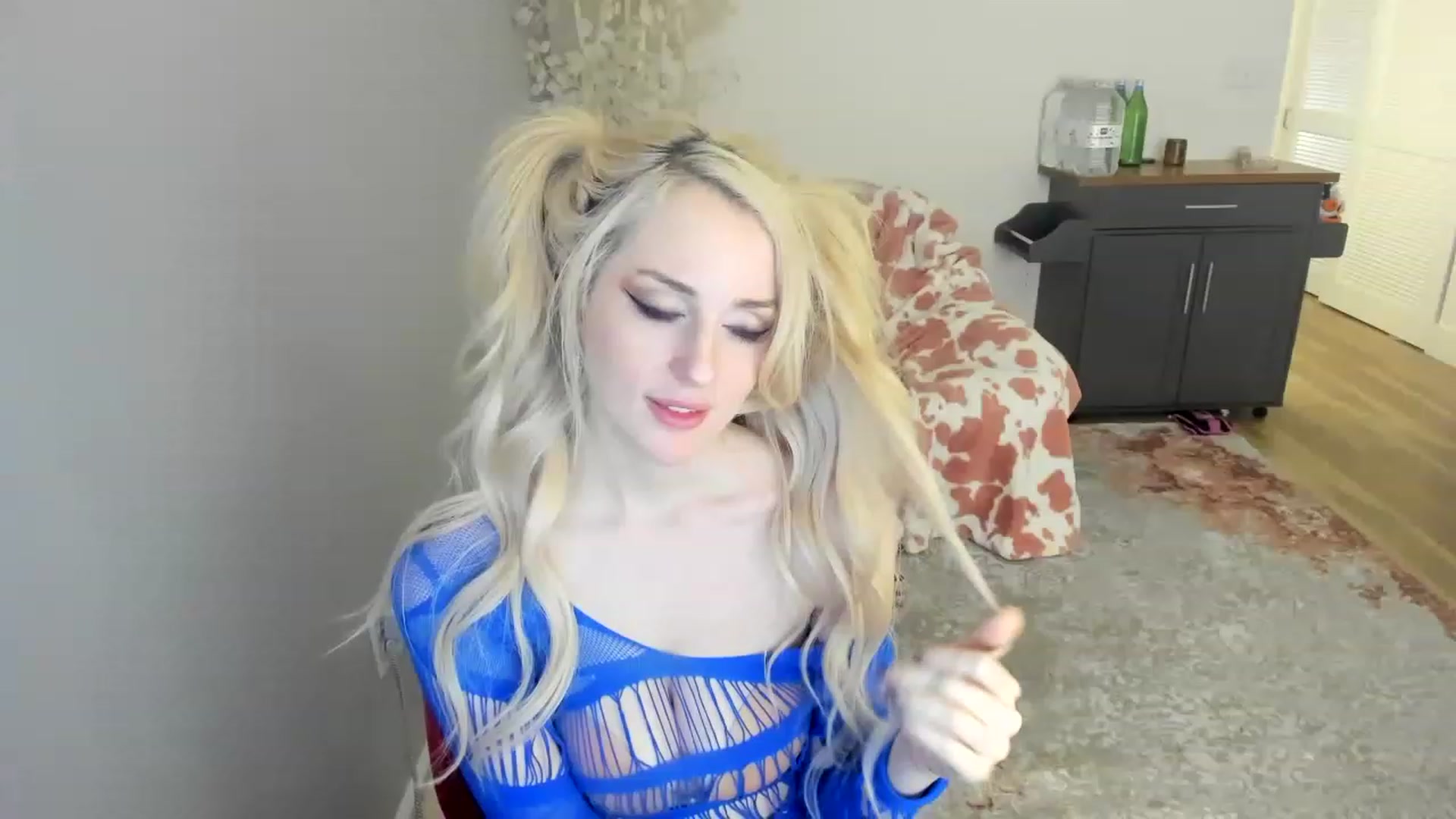 Gallery image thumbnail from BIG_COCKcuck's myfreecams stream on, 12/27/2022, 13:24 image 19 of 20