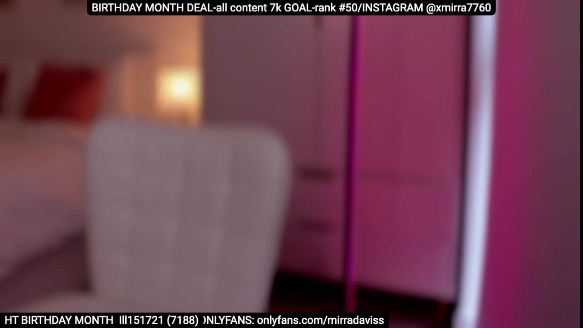 Gallery image thumbnail from BIRHDAYGIRL's myfreecams stream on, 09/25/2024, 13:22 image 13 of 20