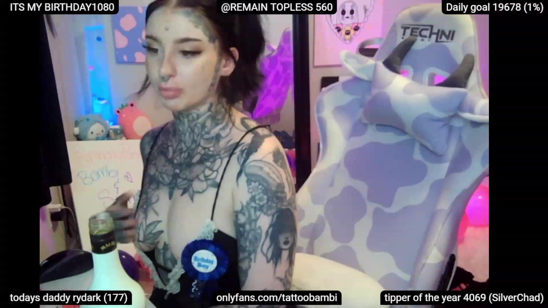 Gallery image thumbnail from BIRTHDAYBAMBI's myfreecams stream on, 06/24/2023, 22:02 image 12 of 20