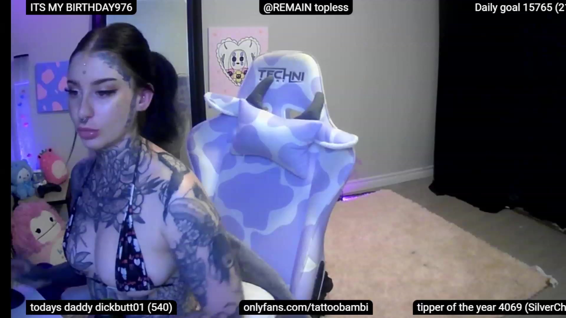 Gallery image thumbnail from BIRTHDAYBAMBI's myfreecams stream on, 06/25/2023, 04:20 image 15 of 20