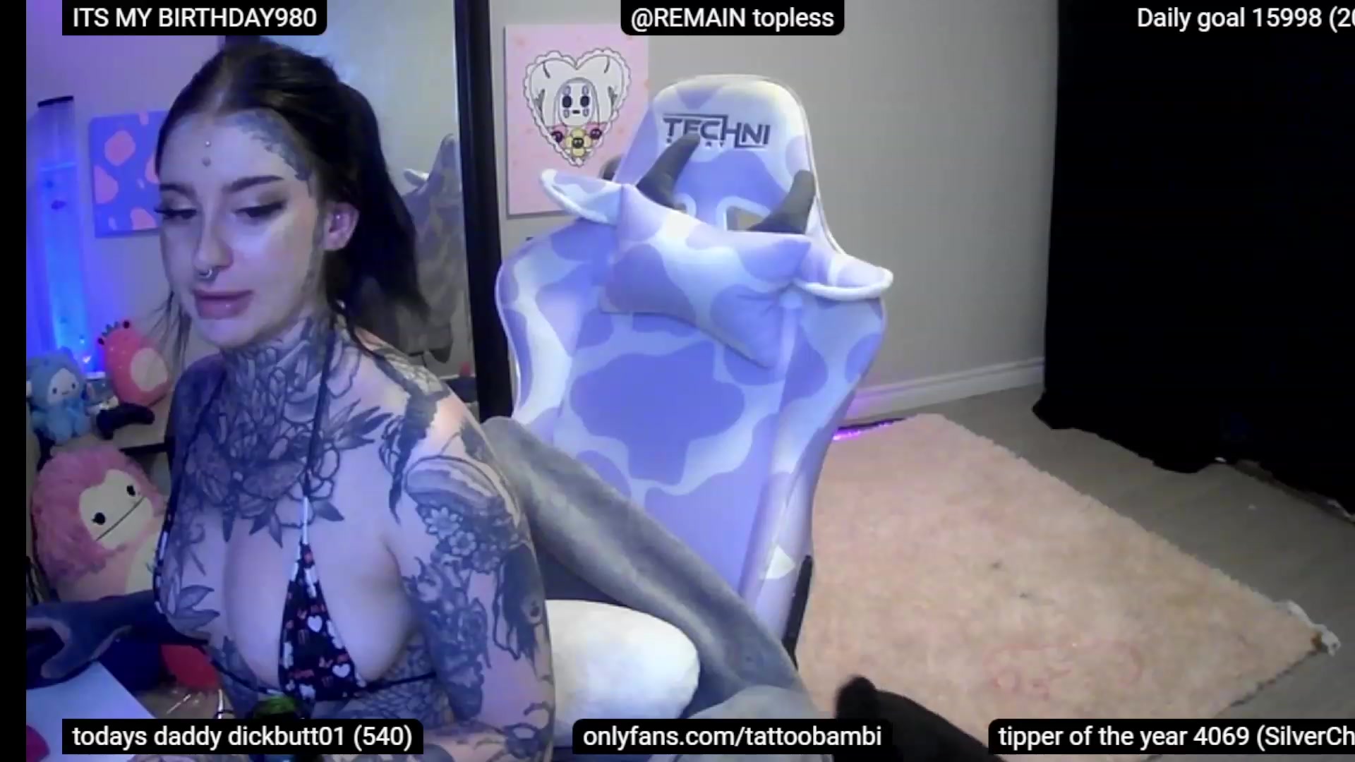 Gallery image thumbnail from BIRTHDAYBAMBI's myfreecams stream on, 06/25/2023, 04:20 image 9 of 20