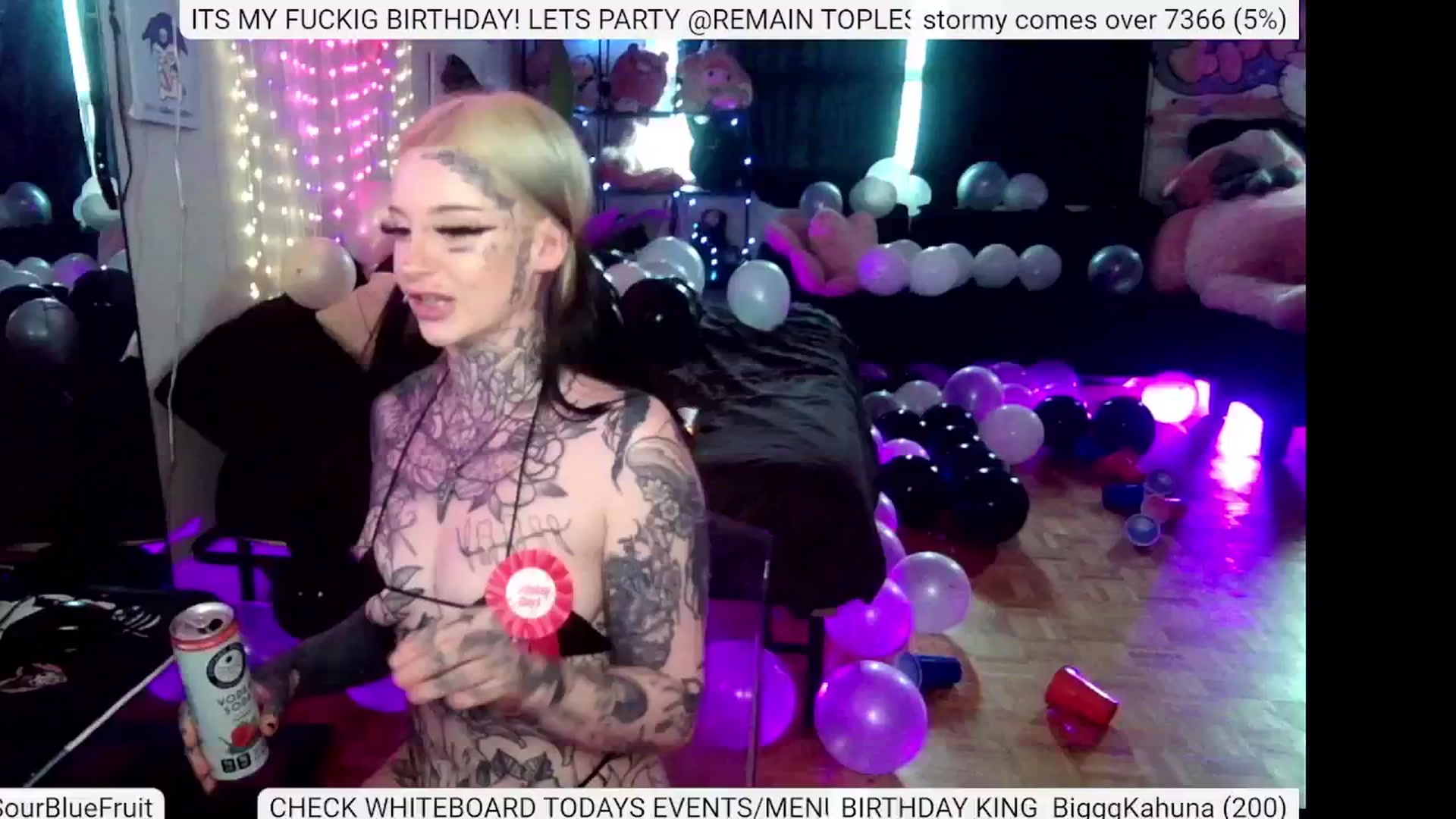 Gallery image thumbnail from BIRTHDAYBAMBI's myfreecams stream on, 06/21/2024, 22:24 image 5 of 20