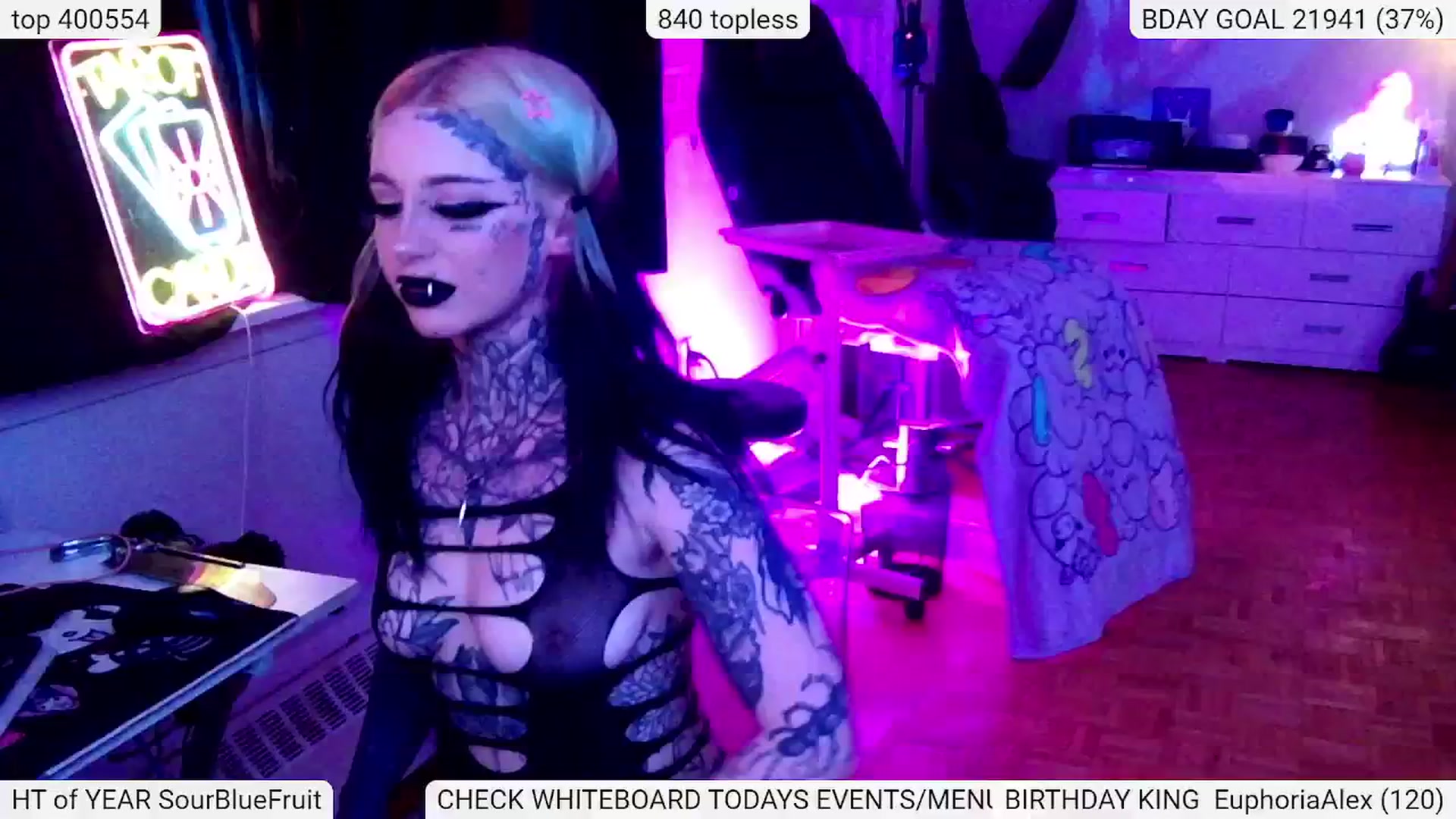 Gallery image thumbnail from BIRTHDAYBAMBI's myfreecams stream on, 06/28/2024, 05:23 image 3 of 20